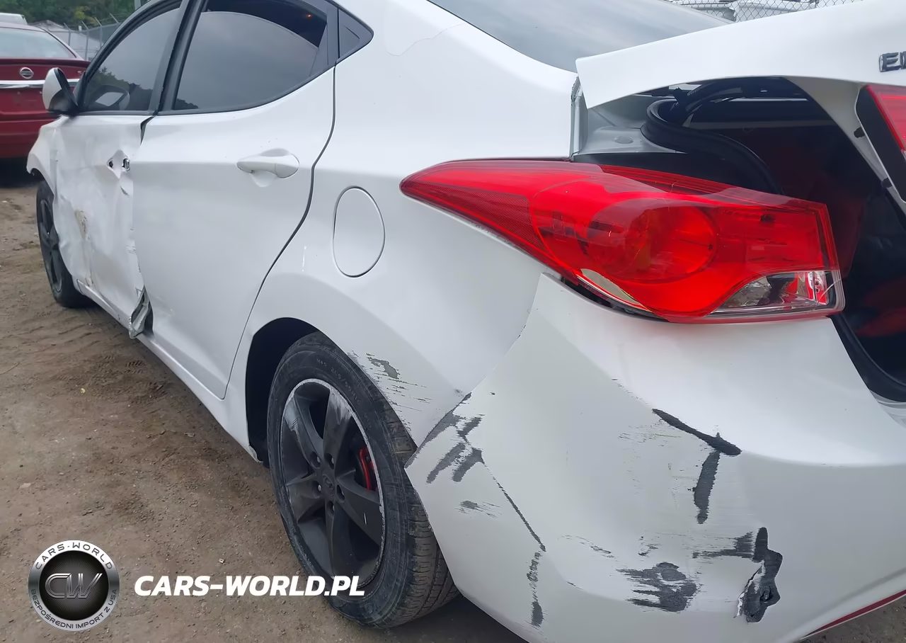 2013 Hyundai Elantra Gls VIN:5NPDH4AE5DH344881 - 17
