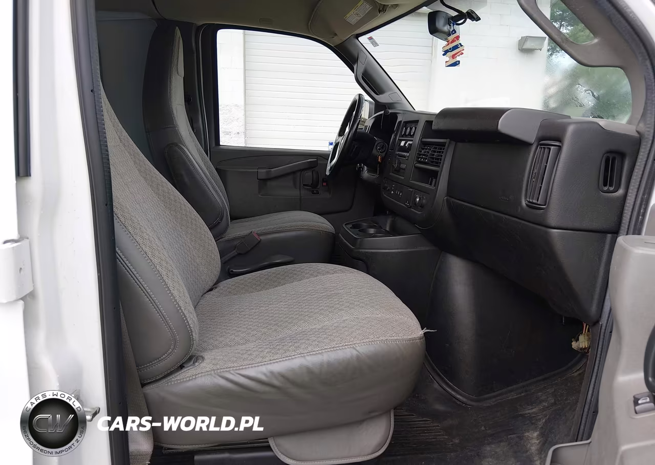 2016 Chevrolet Express 2500 Work Van VIN:1GCWGAFF5G1266173 - 5