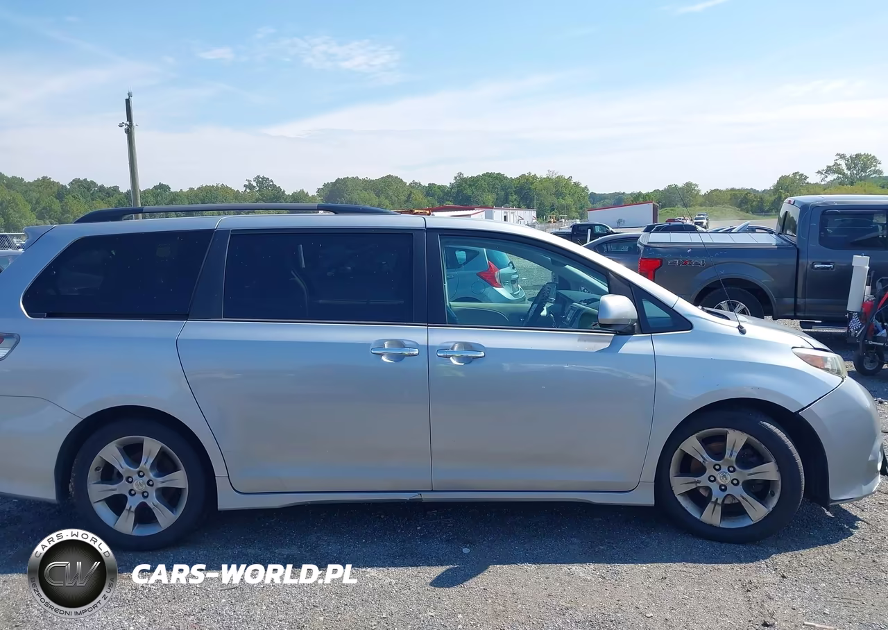 2014 Toyota Sienna Se 8 Passenger VIN:5TDXK3DCXES512982 - 13