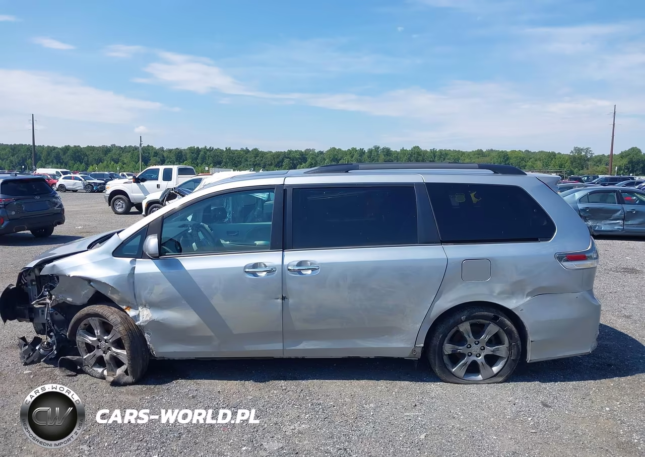 2014 Toyota Sienna Se 8 Passenger VIN:5TDXK3DCXES512982 - 14