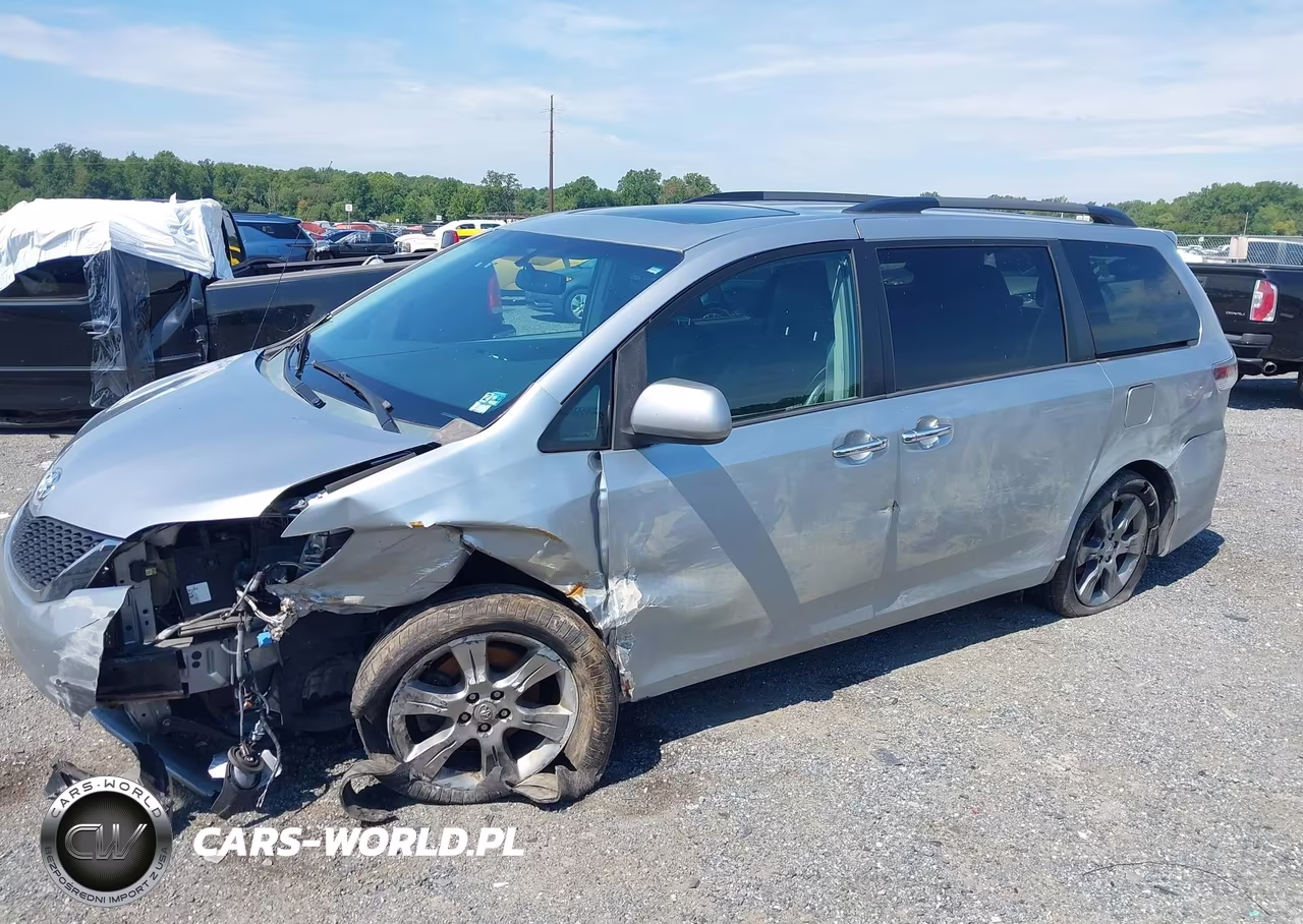 2014 Toyota Sienna Se 8 Passenger VIN:5TDXK3DCXES512982 - 2