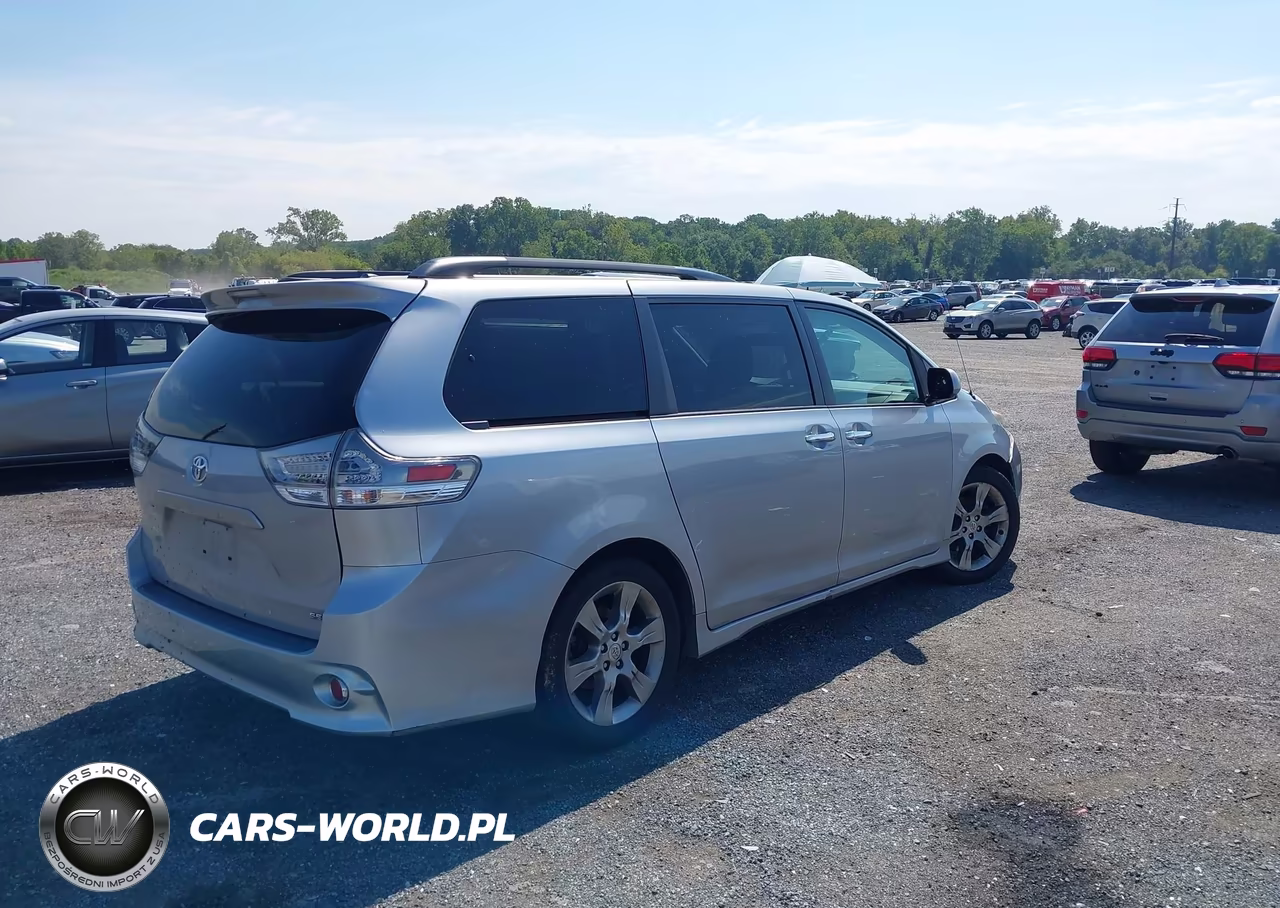 2014 Toyota Sienna Se 8 Passenger VIN:5TDXK3DCXES512982 - 4