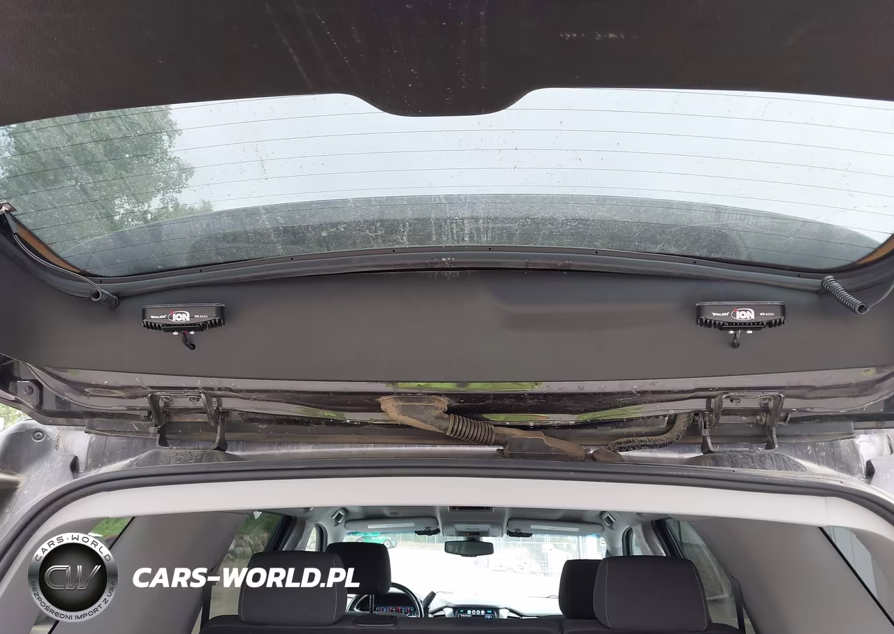2018 Chevrolet Tahoe Ls VIN:1GNSKAEC5JR311505 - 14