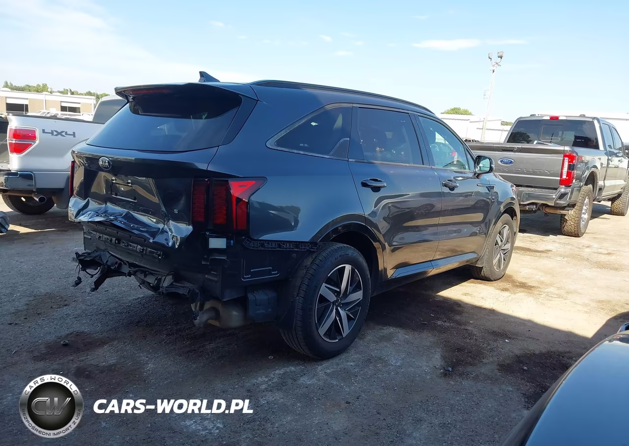 2021 Kia Sorento S VIN:5XYRL4LC1MG062115 - 4