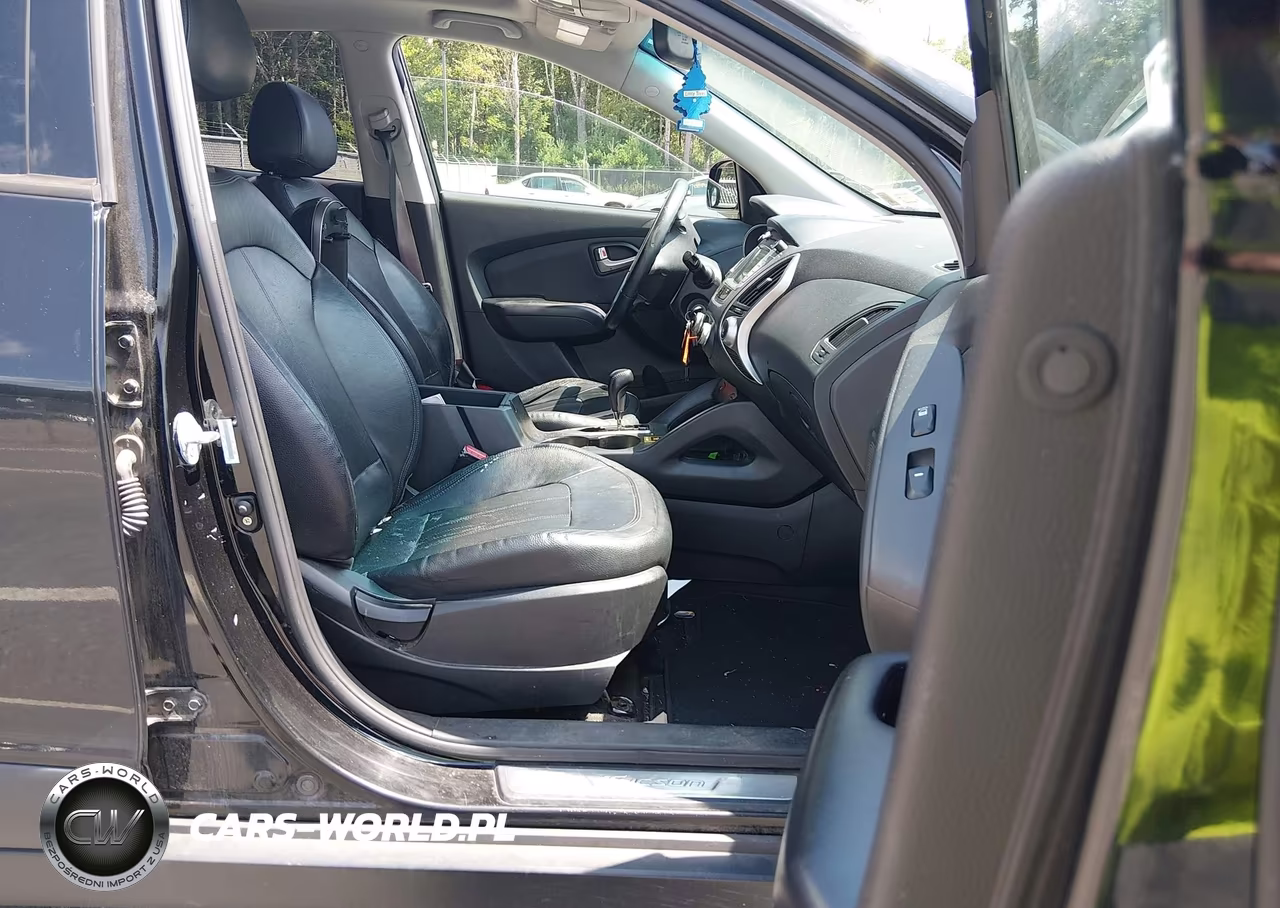 2012 Hyundai Tucson Limited VIN:KM8JUCAC5CU381534 - 5