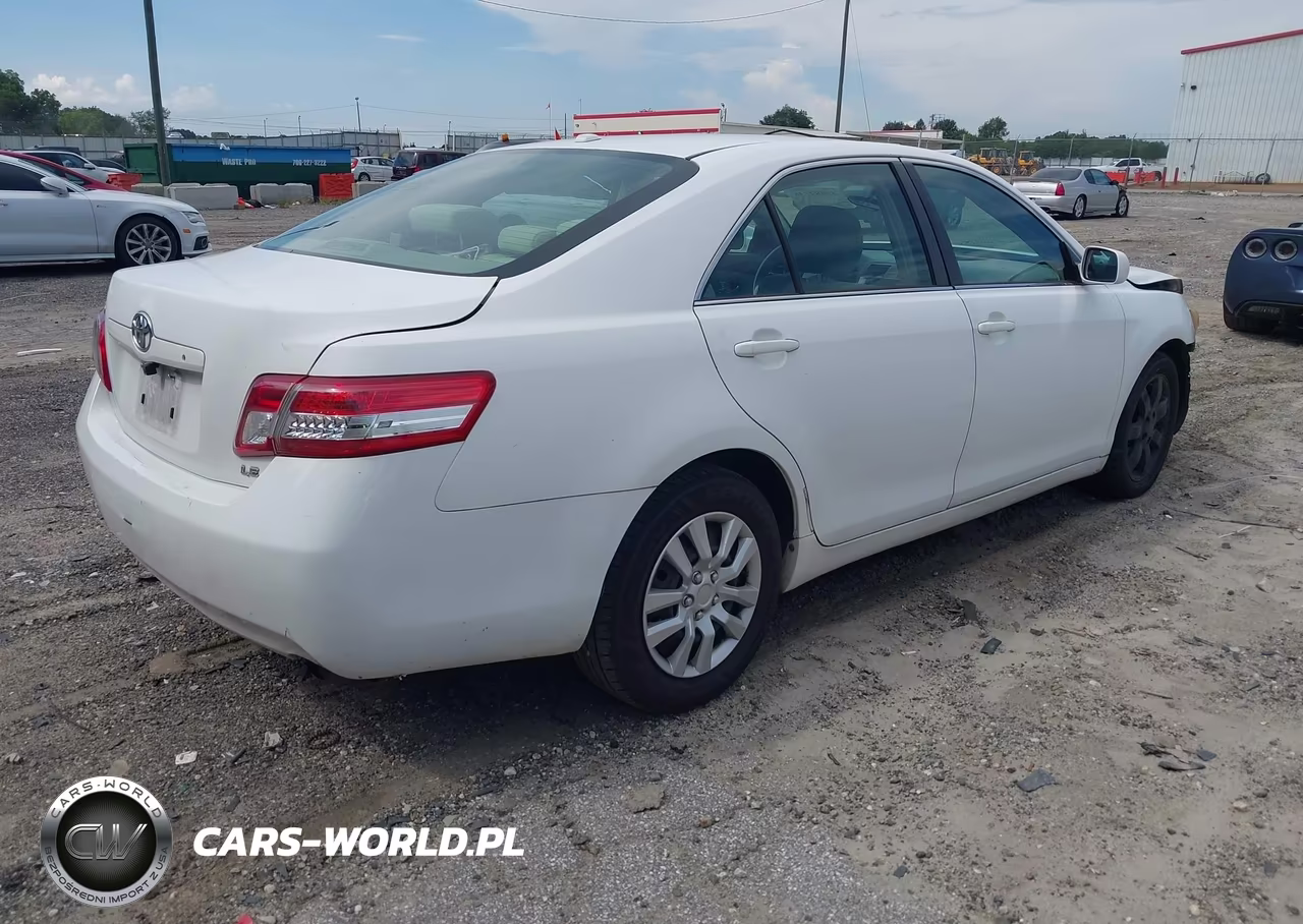 2010 Toyota Camry Le VIN:4T1BF3EK4AU551928 - 4