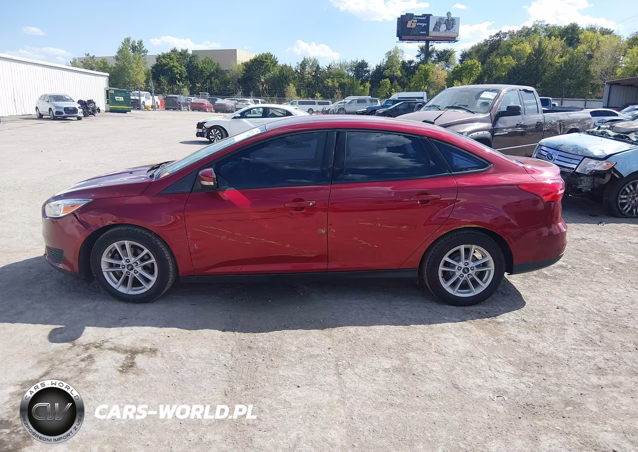 2017 Ford Focus Se VIN:1FADP3F26HL253993 - 14