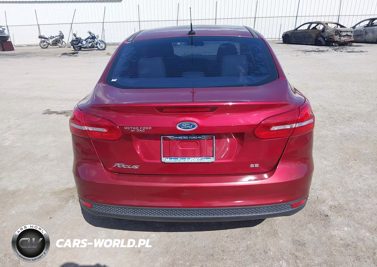 2017 Ford Focus Se VIN:1FADP3F26HL253993 - 16