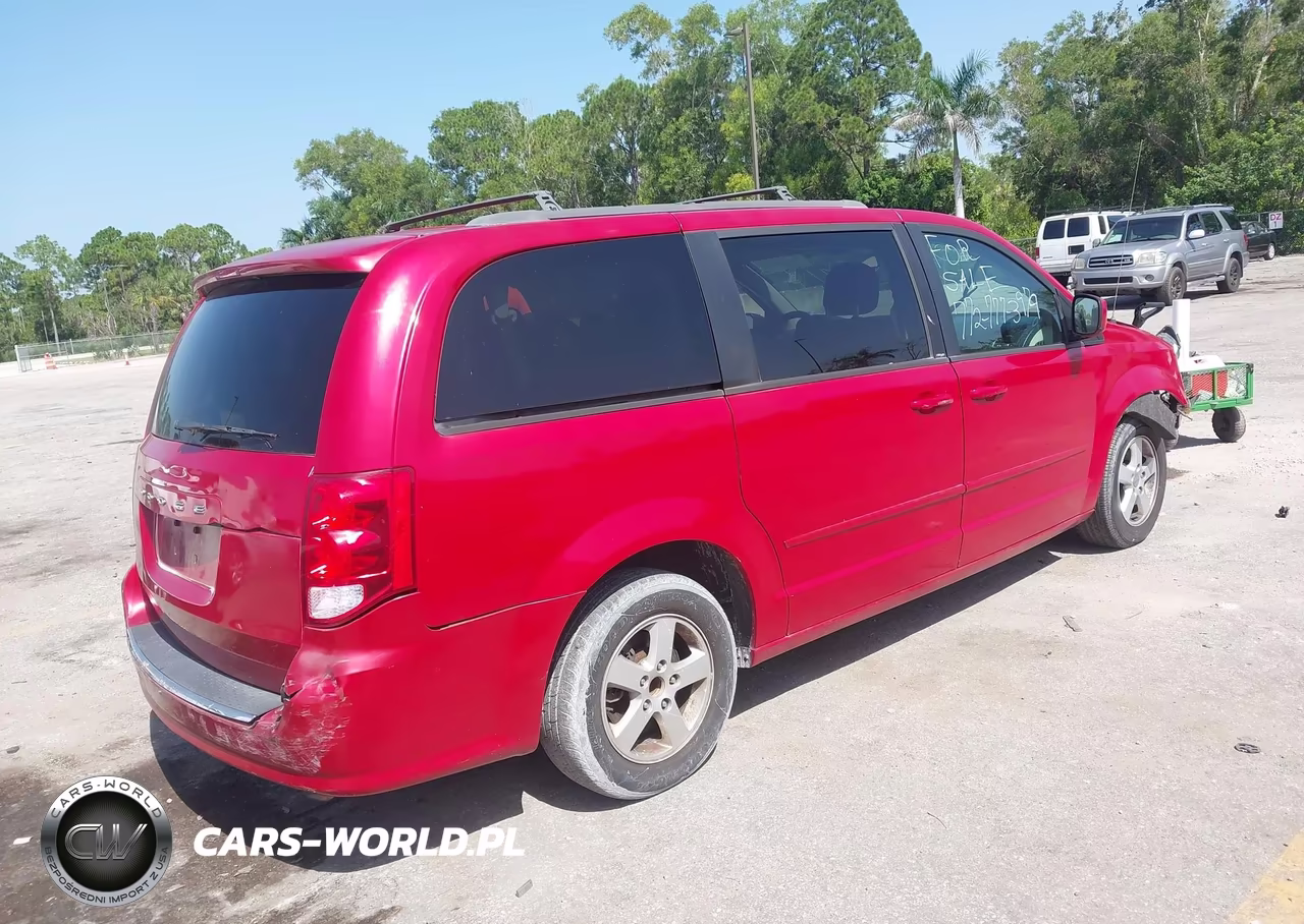 2013 Dodge Grand Caravan Sxt VIN:2C4RDGCG7DR625990 - 4