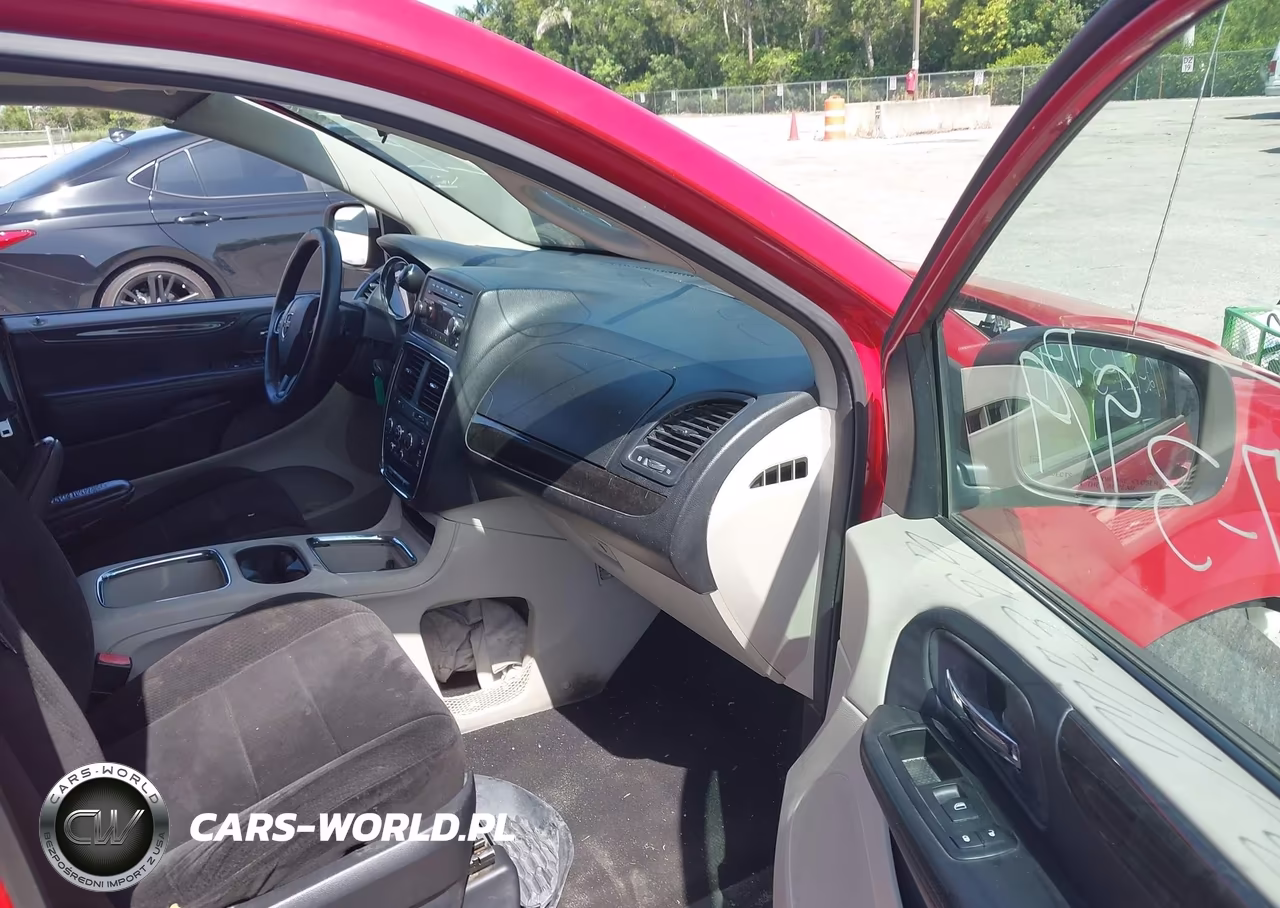2013 Dodge Grand Caravan Sxt VIN:2C4RDGCG7DR625990 - 5