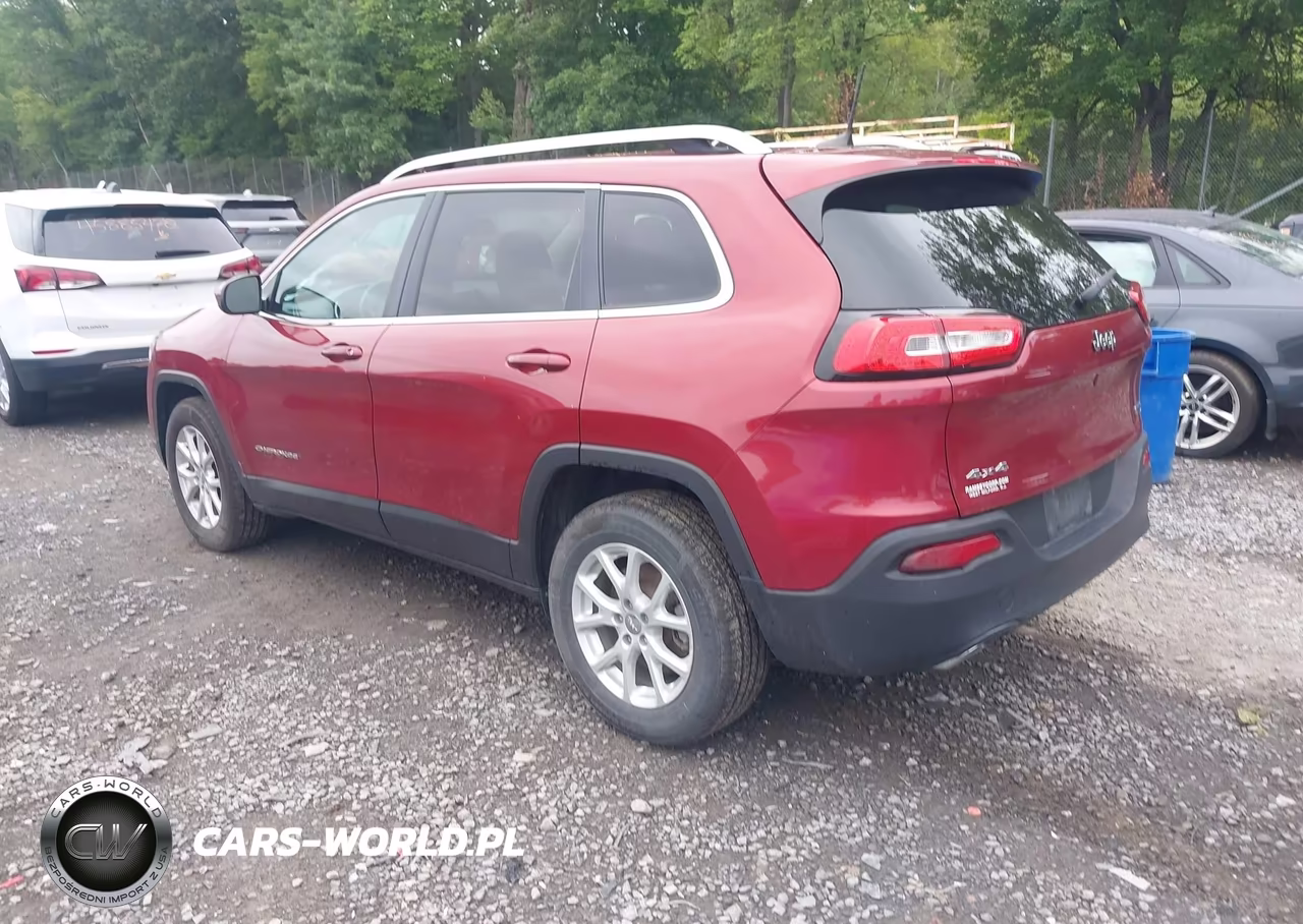 2016 Jeep Cherokee Latitude VIN:1C4PJMCS0GW255903 - 3