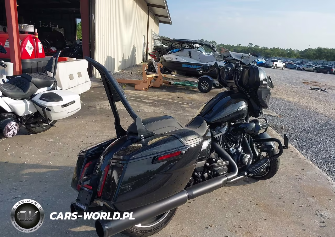 2025 Harley-Davidson Flhx VIN:1HD1KB711SB605174 - 4