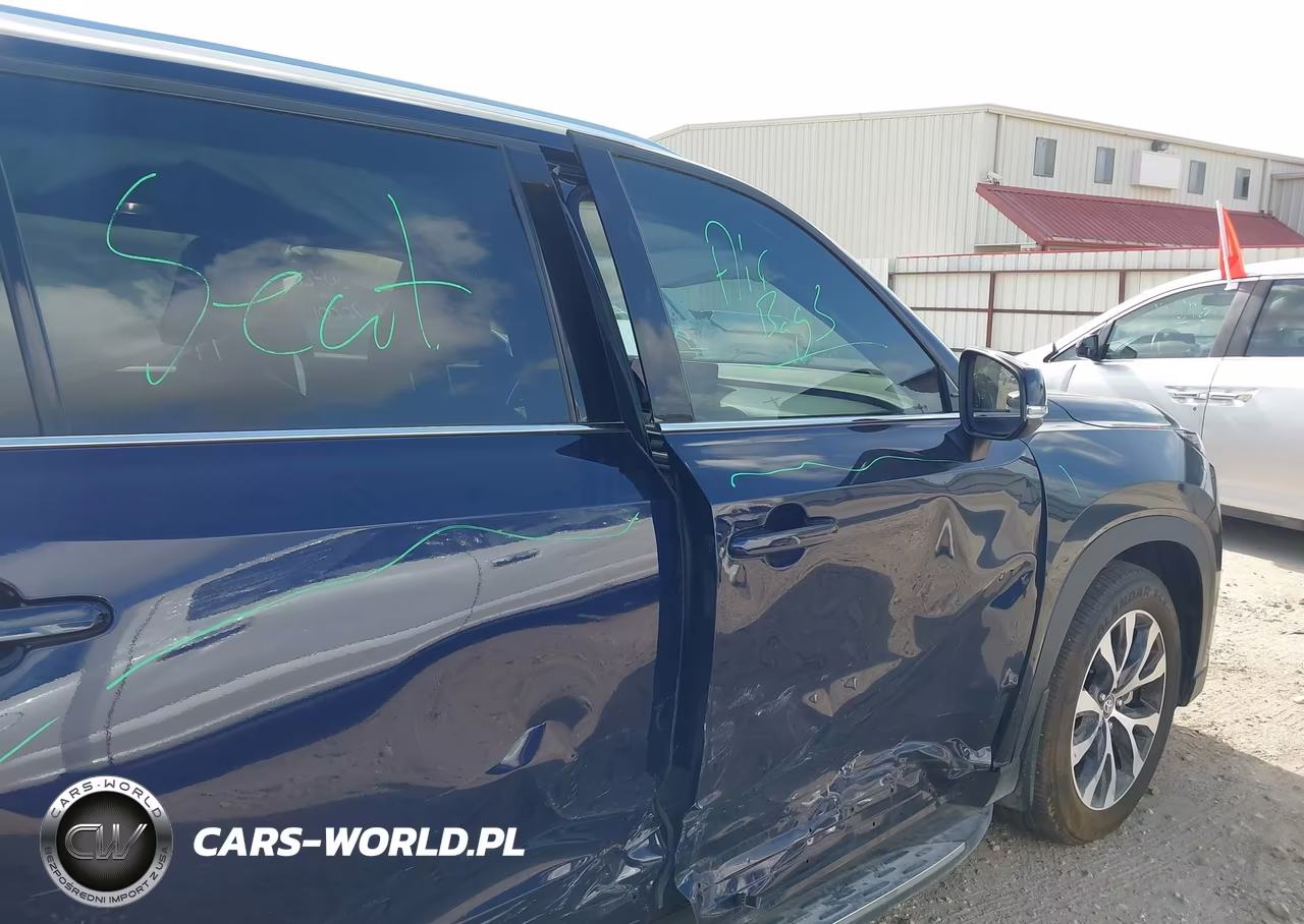 2025 Toyota Grand Highlander Hybrid Limited Max VIN:5TDADAB57SS022097 - 17