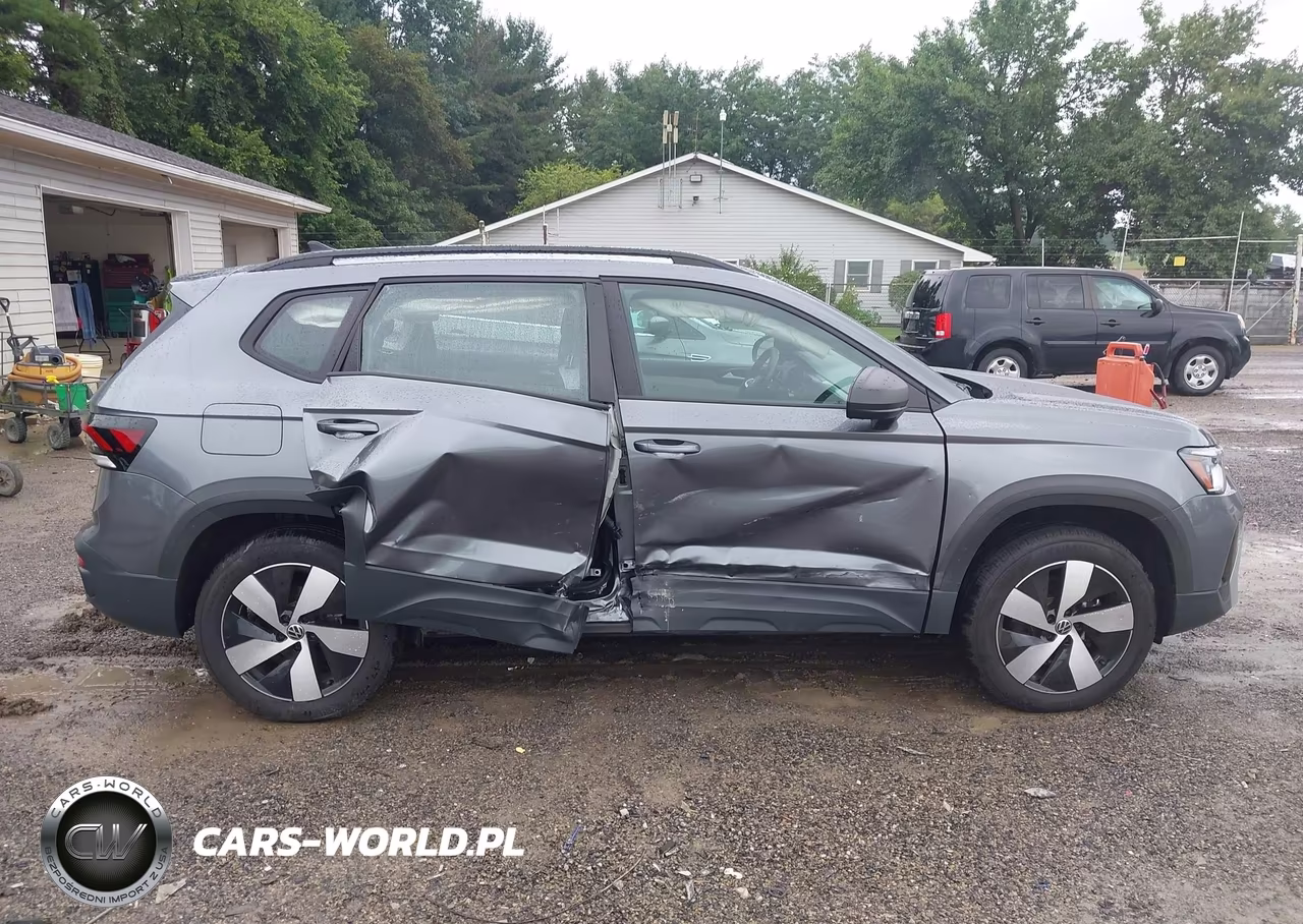 2025 Volkswagen Taos 1.5T S VIN:3VV8C7B21SM090813 - 13