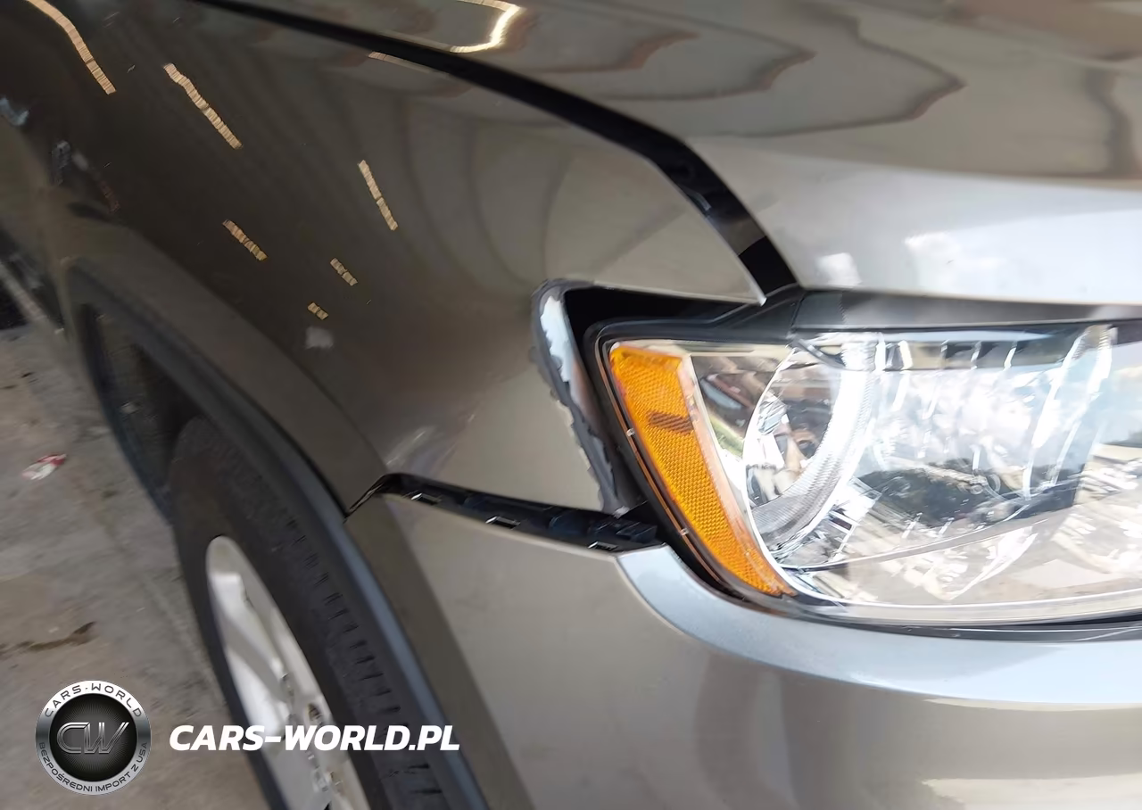 2011 Jeep Grand Cherokee Laredo VIN:1J4RS4GG5BC723642 - 12