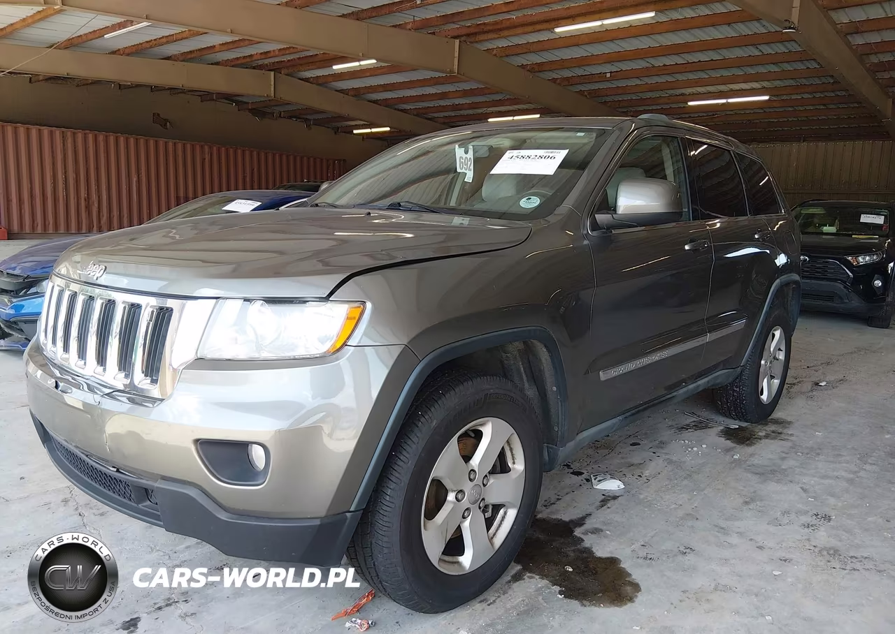 2011 Jeep Grand Cherokee Laredo VIN:1J4RS4GG5BC723642 - 2