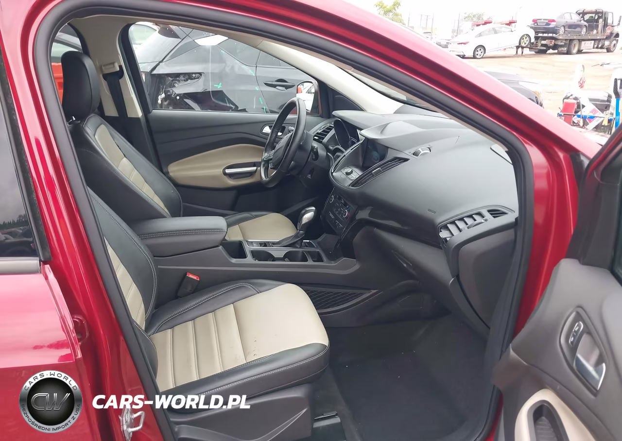 2019 Ford Escape Sel VIN:1FMCU9HD9KUB96850 - 5