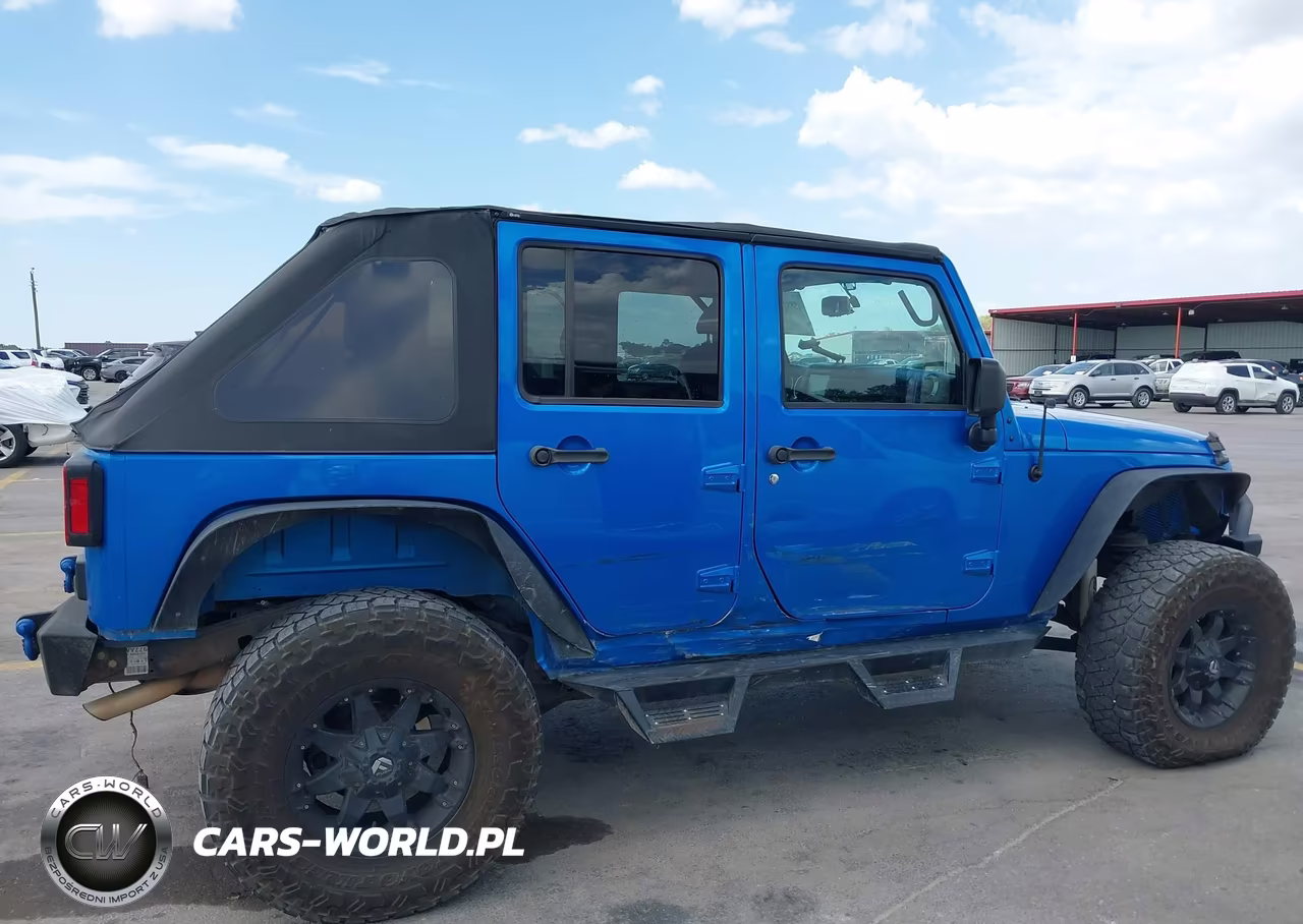2016 Jeep Wrangler Unlimited Sport VIN:1C4BJWDG0GL196563 - 13