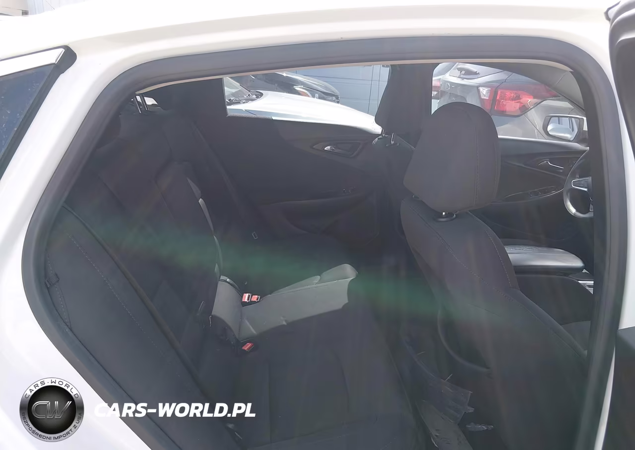 2019 Chevrolet Malibu Lt VIN:1G1ZD5ST8KF135610 - 8