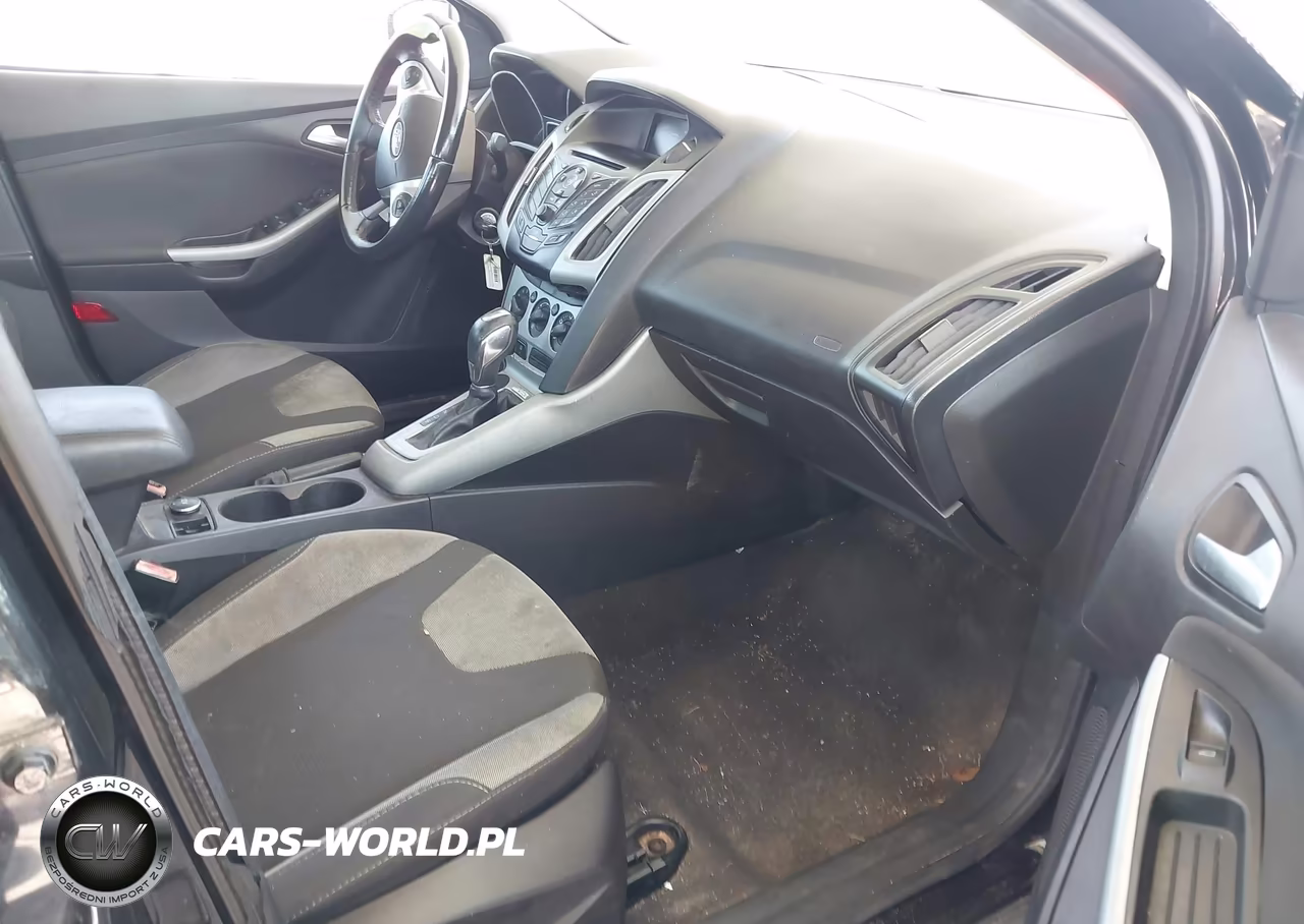 2012 Ford Focus Se VIN:1FAHP3F26CL420296 - 5