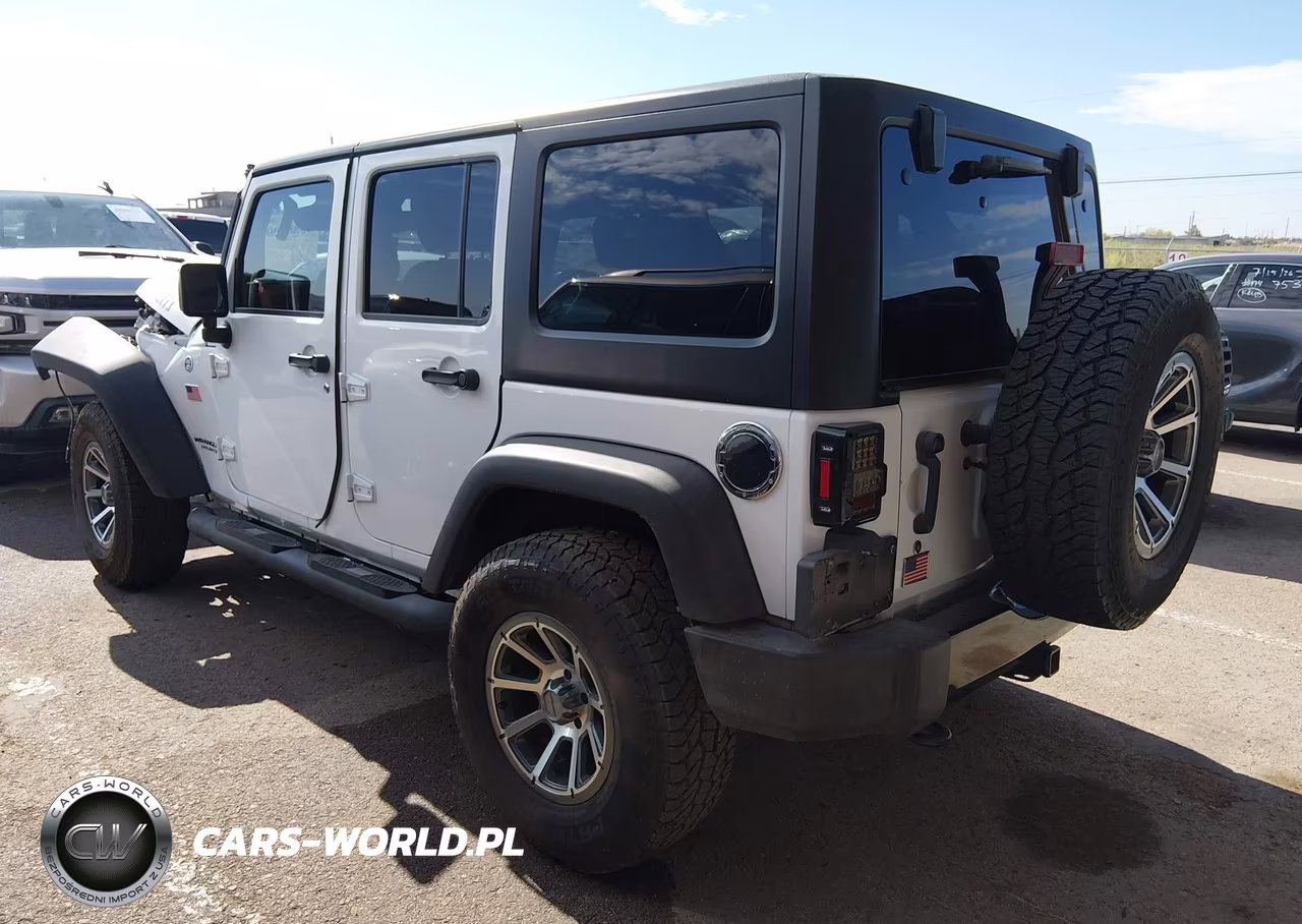 2017 Jeep Wrangler Unlimited Willys Wheeler VIN:1C4BJWDG6HL571762 - 3