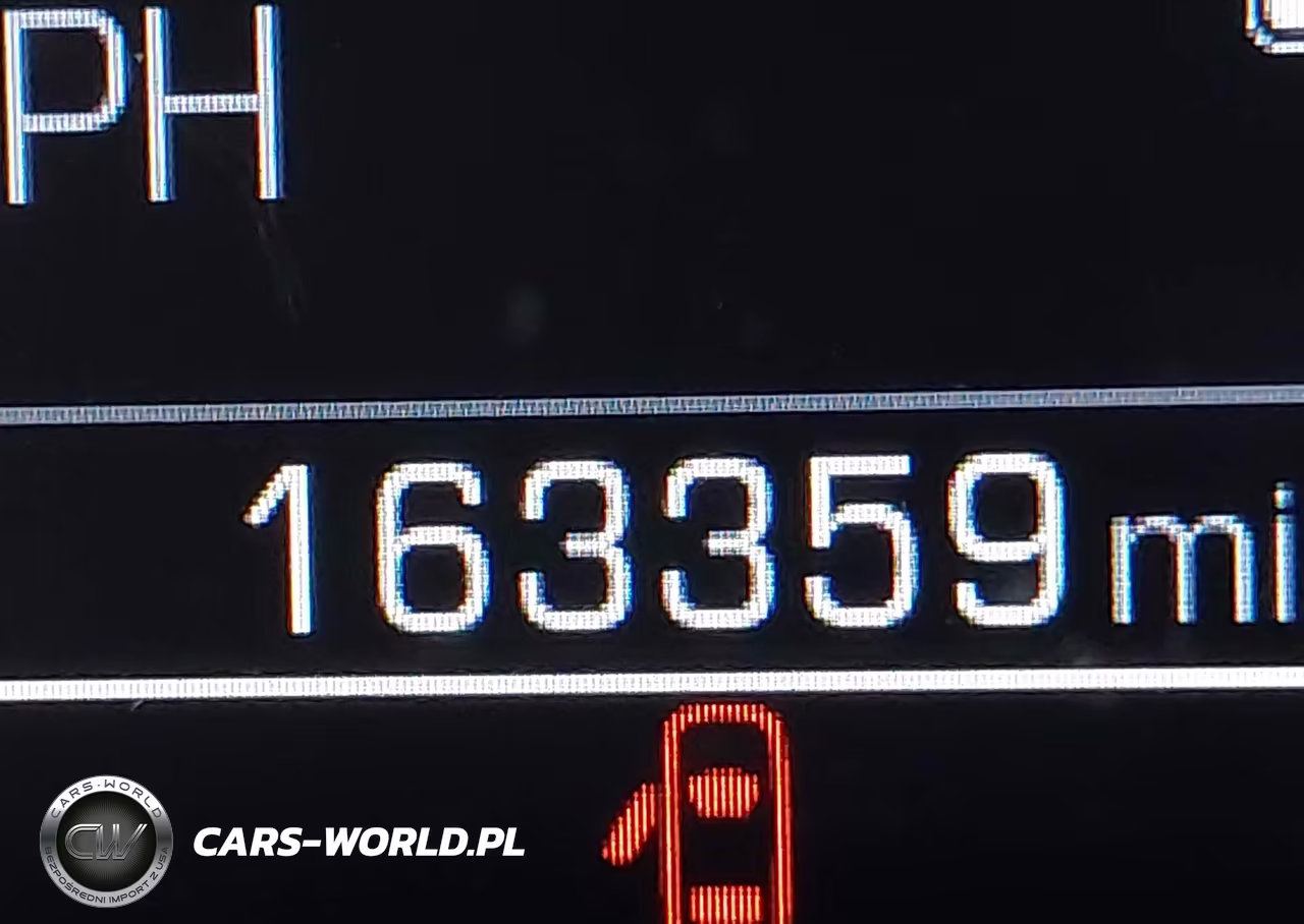 2018 Chevrolet Suburban Lt VIN:1GNSCHKC2JR169088 - 15