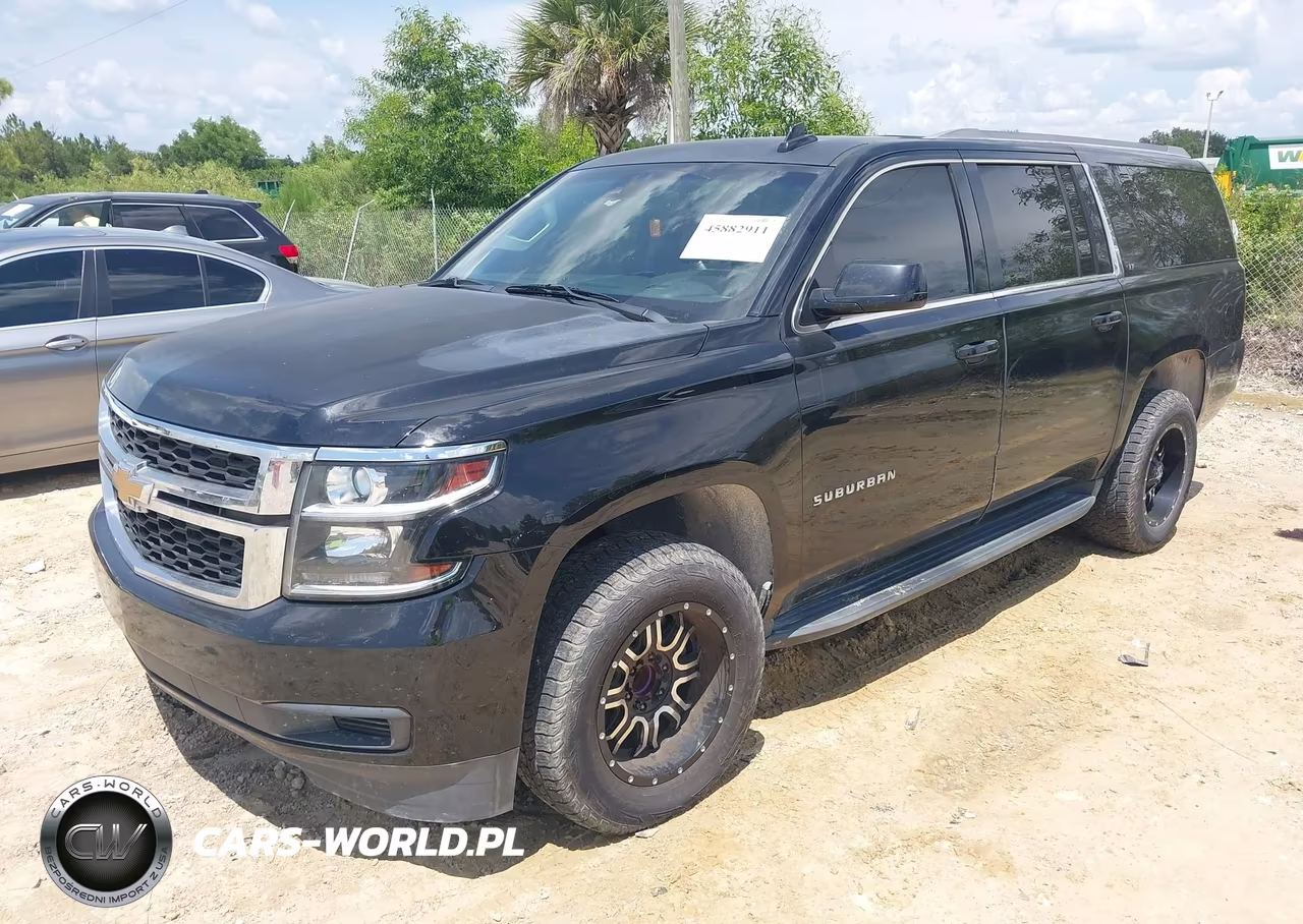 2018 Chevrolet Suburban Lt VIN:1GNSCHKC2JR169088 - 2