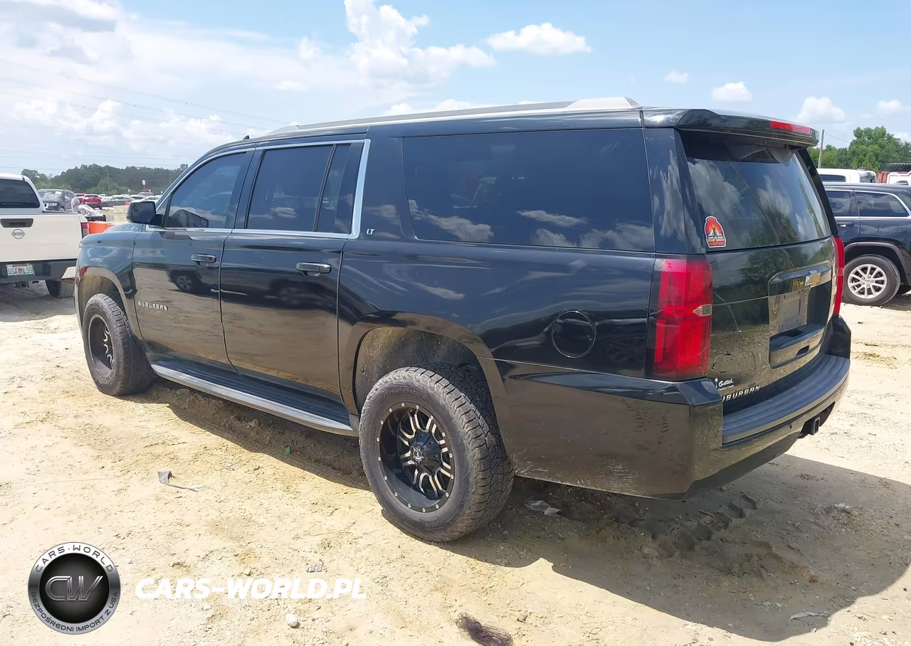 2018 Chevrolet Suburban Lt VIN:1GNSCHKC2JR169088 - 3