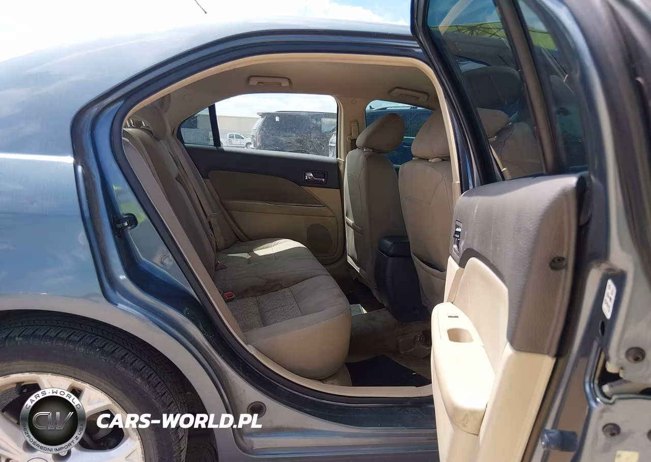 2012 Ford Fusion Se VIN:3FAHP0HA9CR188409 - 8