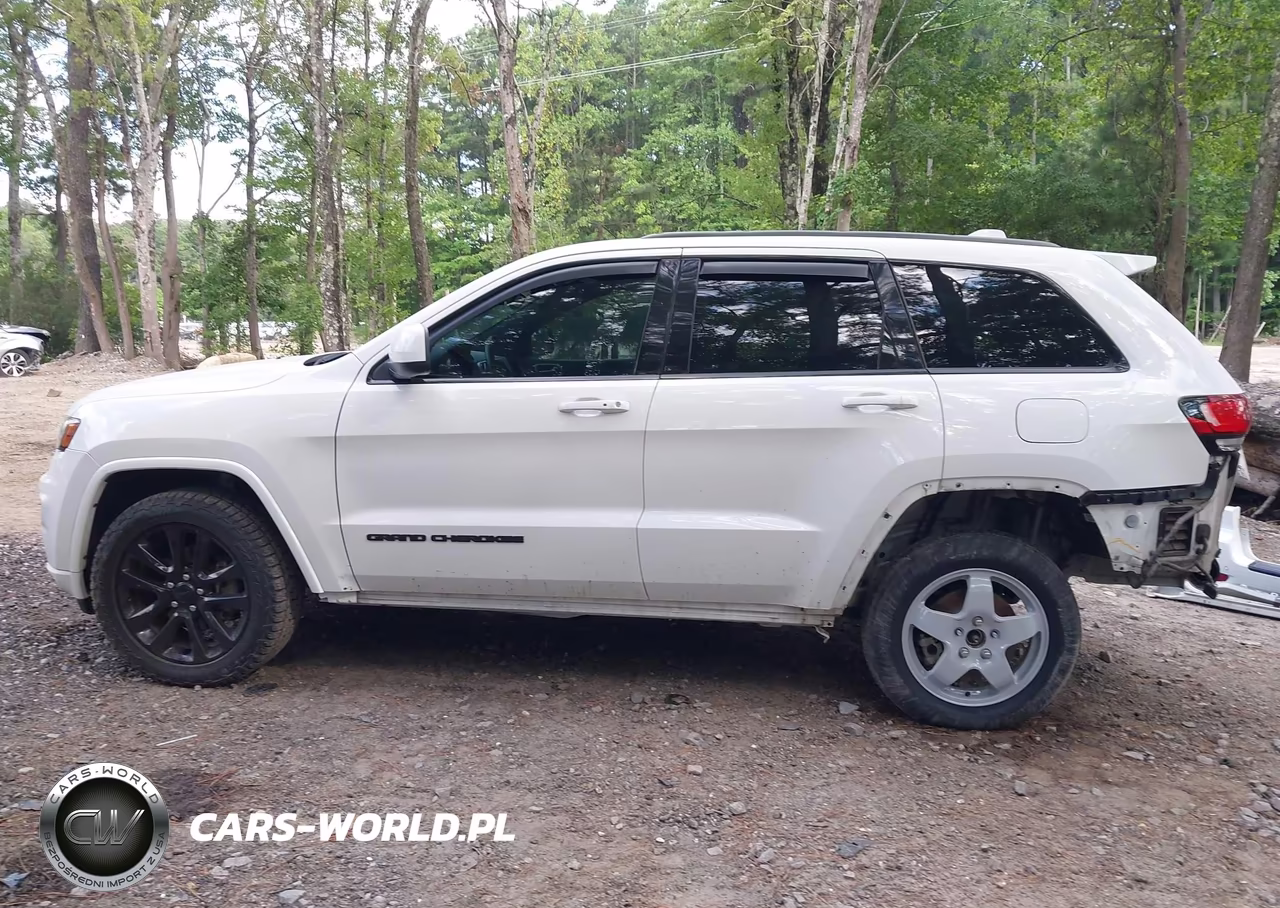 2017 Jeep Grand Cherokee Altitude VIN:1C4RJFAG3HC881516 - 15