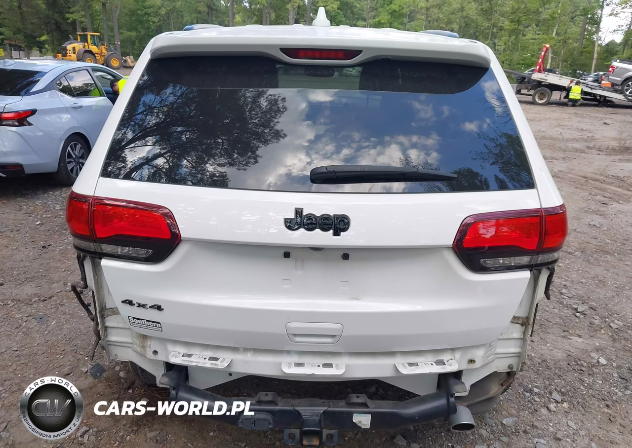2017 Jeep Grand Cherokee Altitude VIN:1C4RJFAG3HC881516 - 6