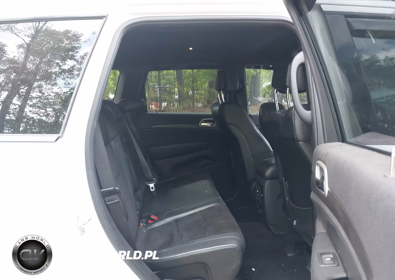 2017 Jeep Grand Cherokee Altitude VIN:1C4RJFAG3HC881516 - 8