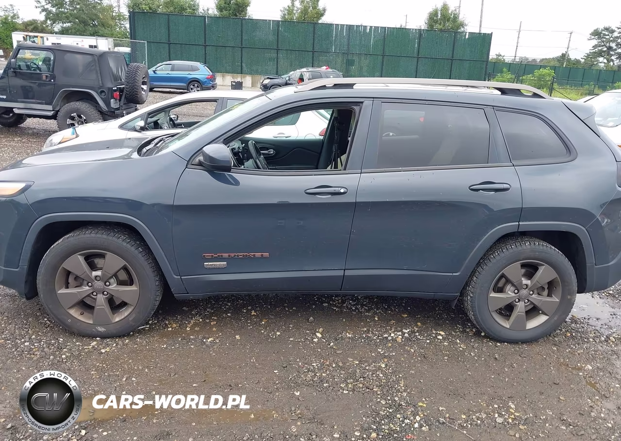 2016 Jeep Cherokee 75Th Anniversary VIN:1C4PJMCS3GW339939 - 14