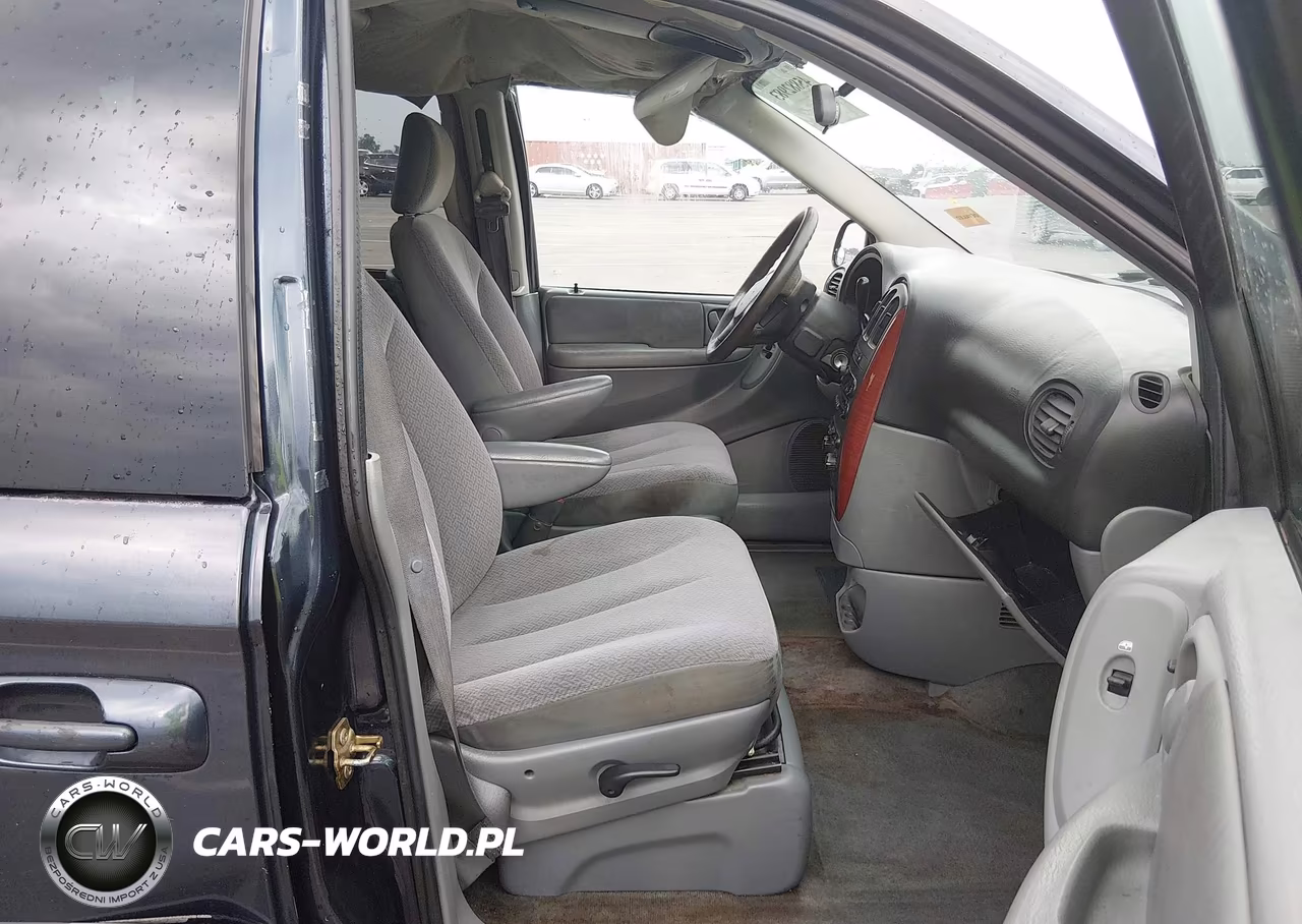2006 Chrysler Town & Country VIN:1A4GP45R96B760914 - 5
