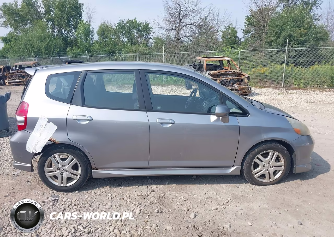 2007 Honda Fit Sport VIN:JHMGD38637S018907 - 14