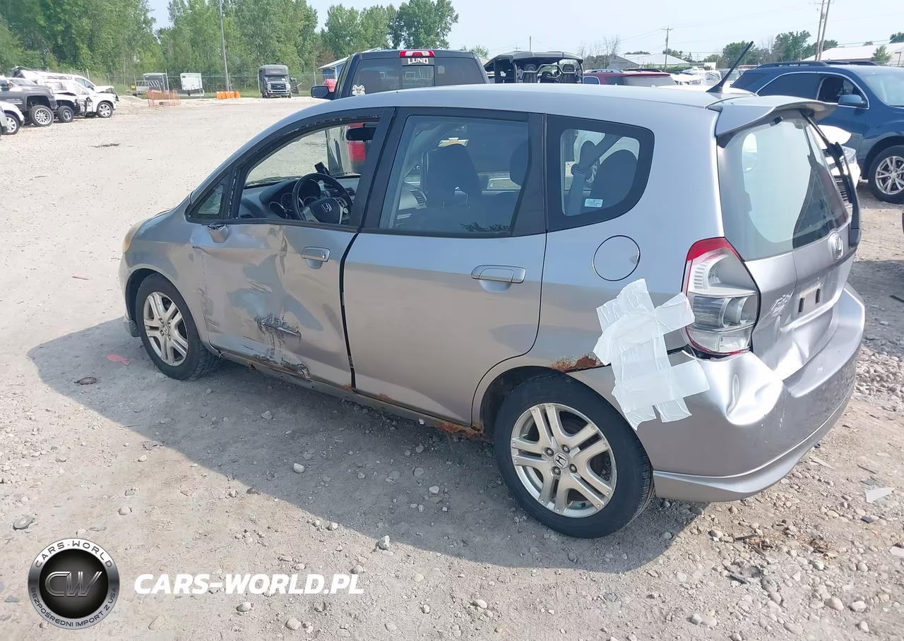 2007 Honda Fit Sport VIN:JHMGD38637S018907 - 3