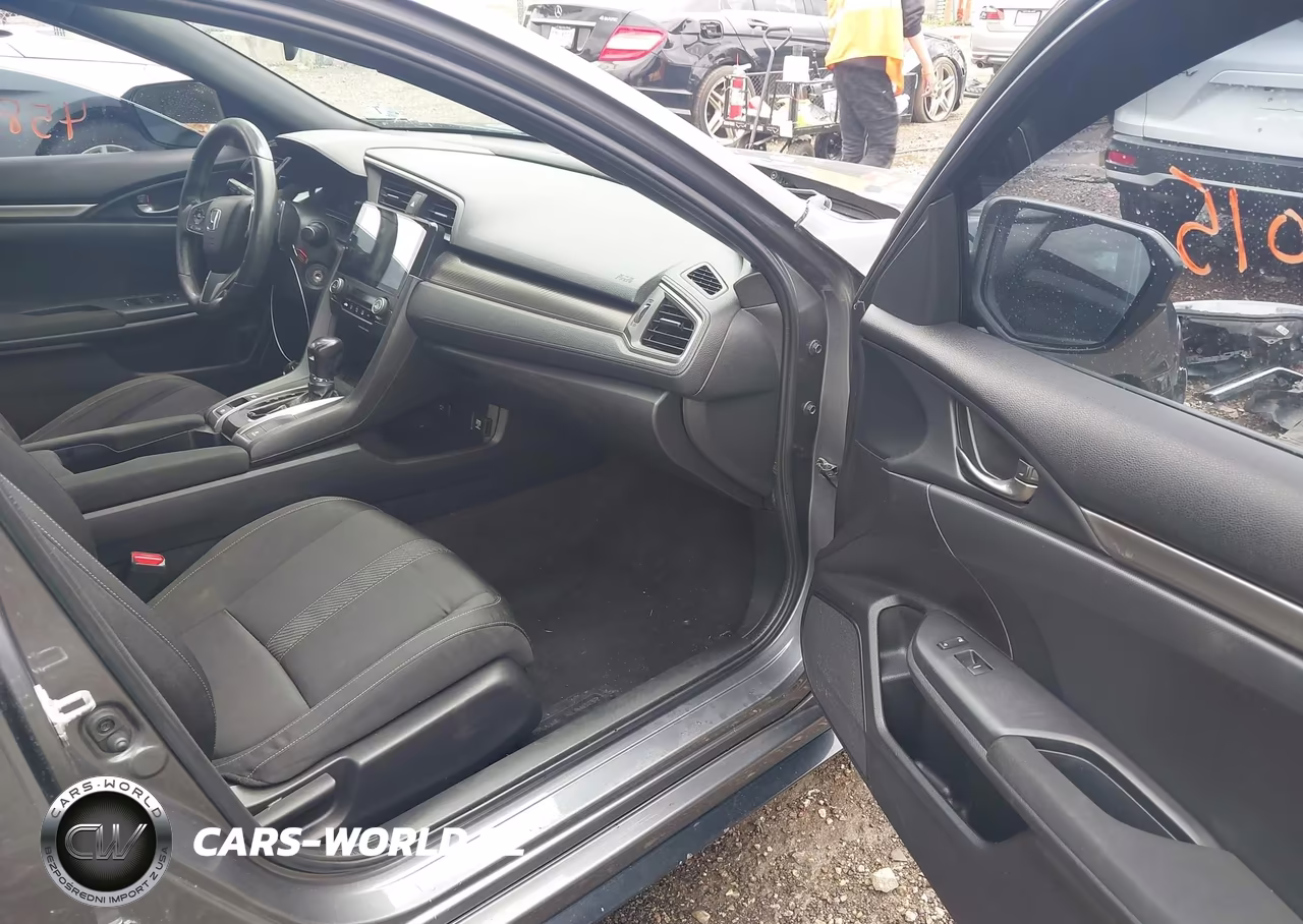 2018 Honda Civic Sport VIN:SHHFK7H48JU412396 - 5