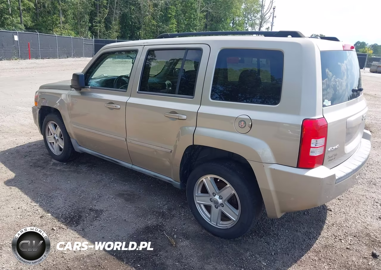 2010 Jeep Patriot Sport VIN:1J4NF1GB6AD620227 - 3