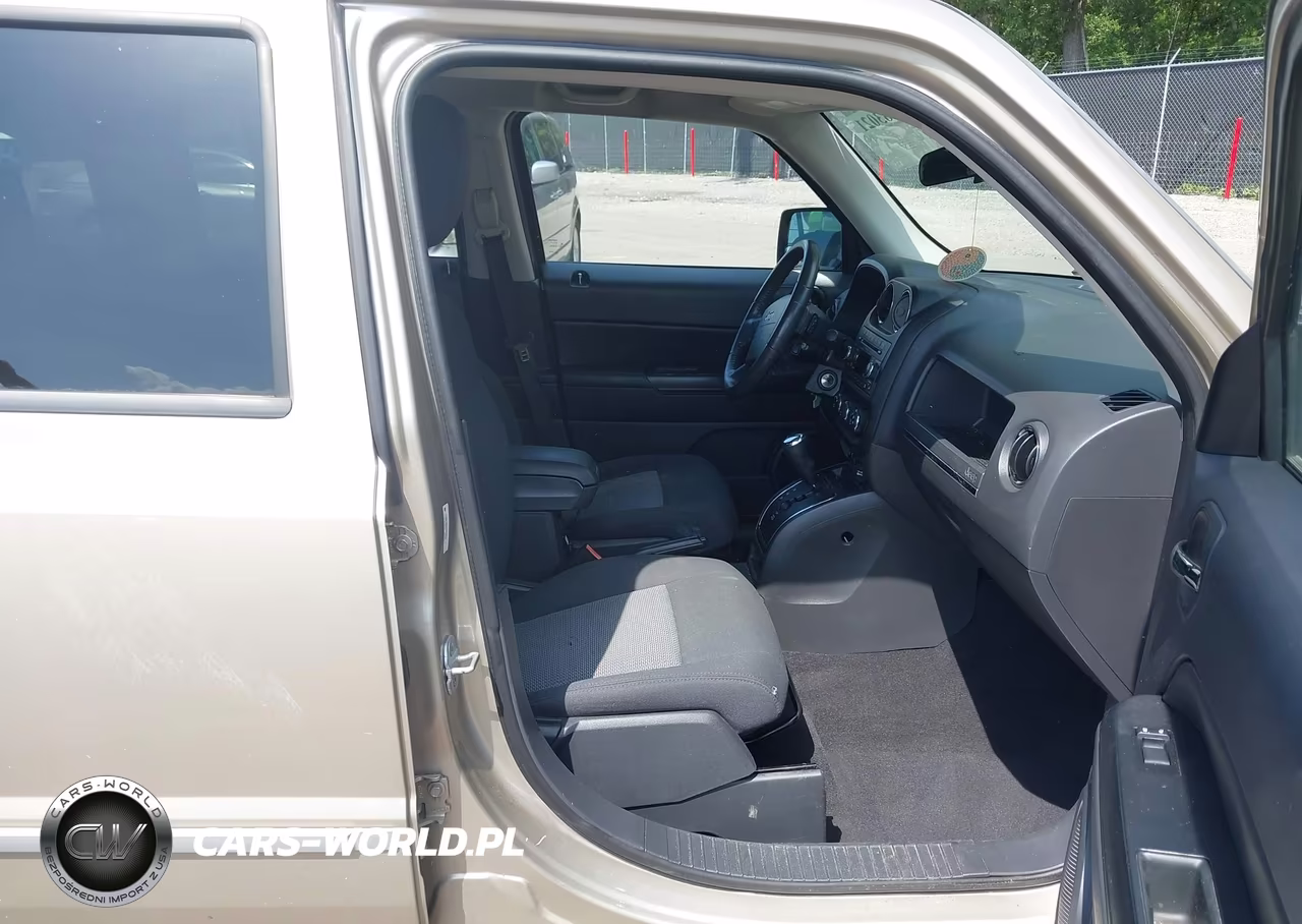 2010 Jeep Patriot Sport VIN:1J4NF1GB6AD620227 - 5