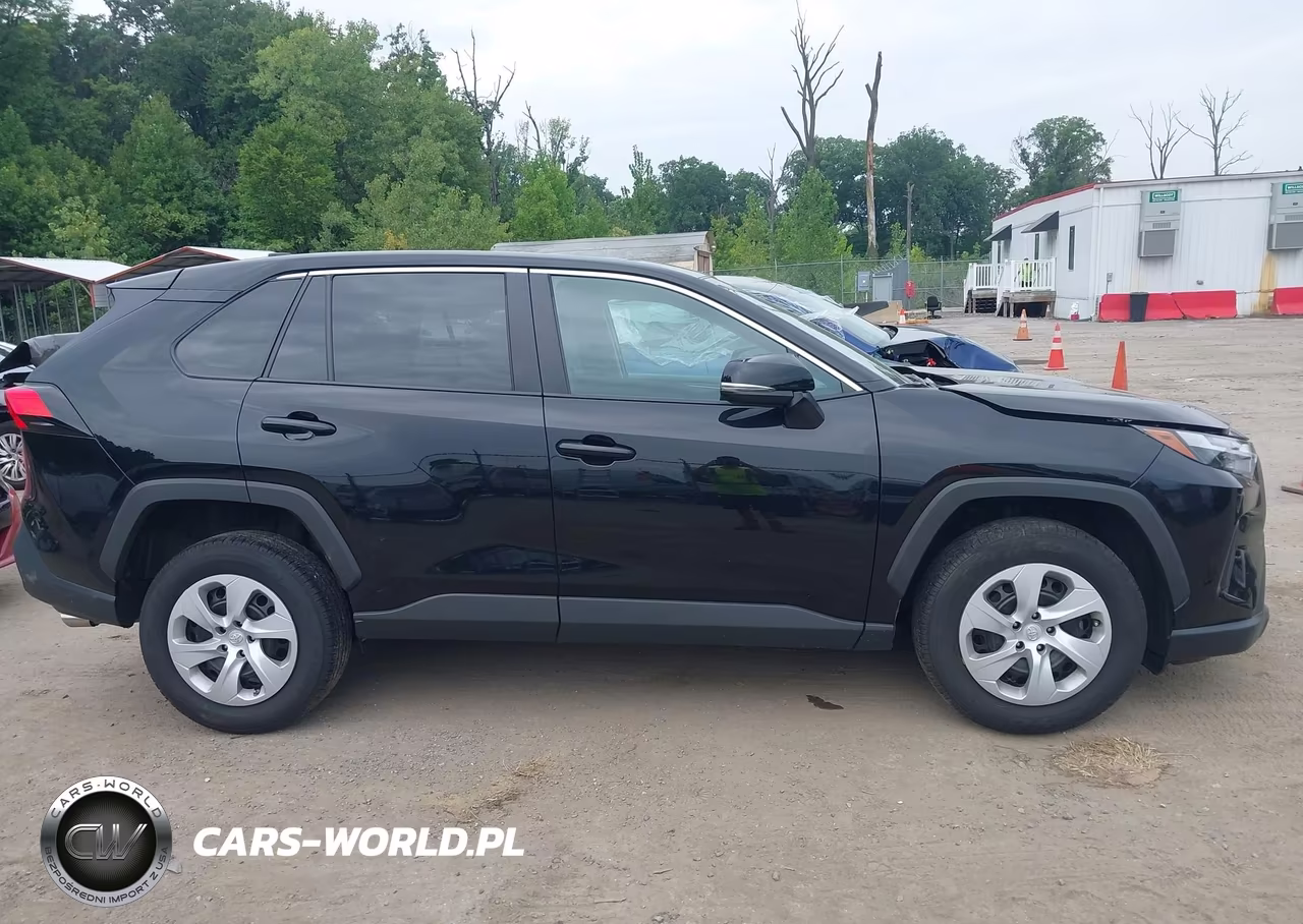 2024 Toyota Rav4 Le VIN:2T3G1RFV2RC464632 - 13