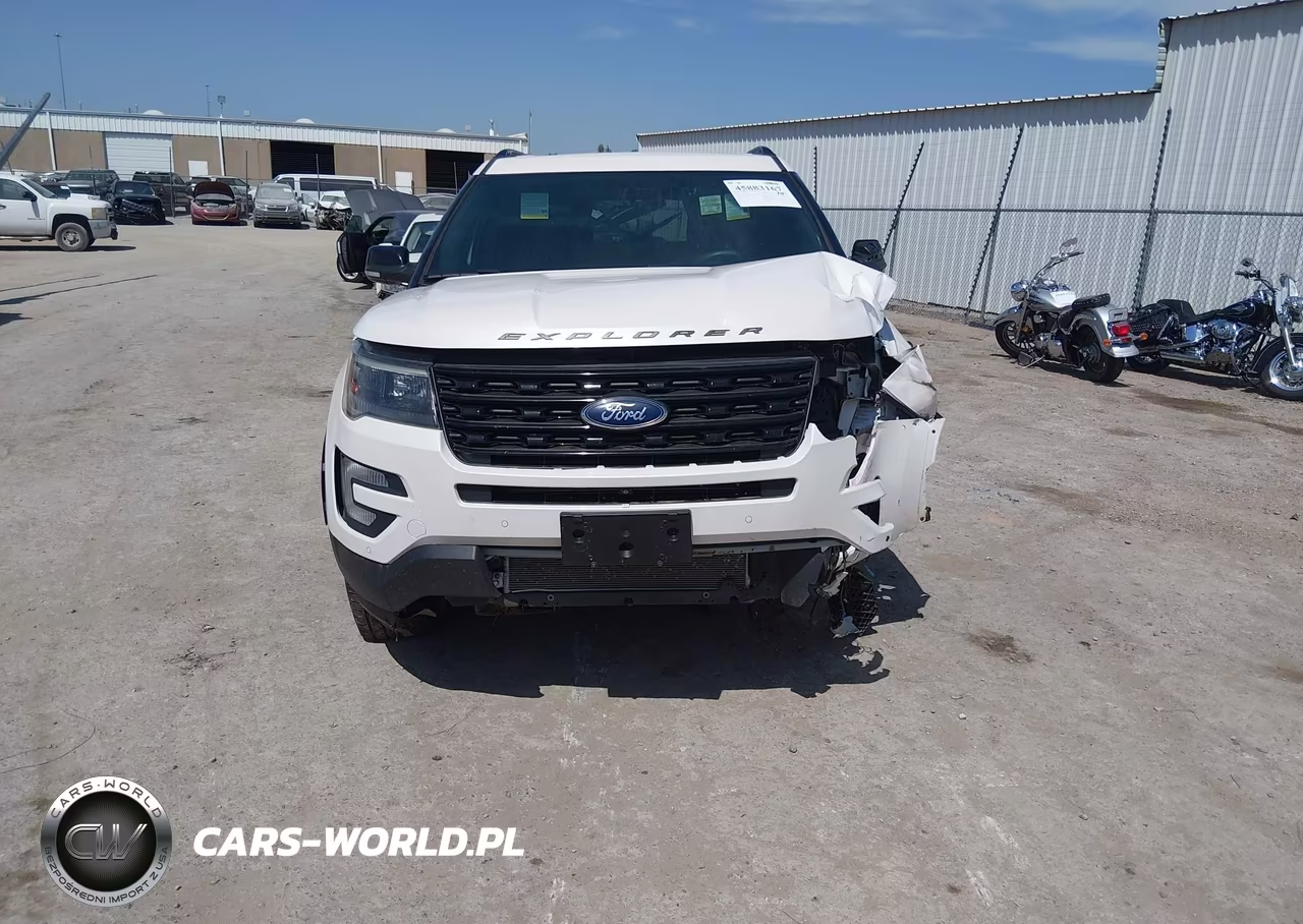 2017 Ford Explorer Sport VIN:1FM5K8GTXHGE36965 - 11