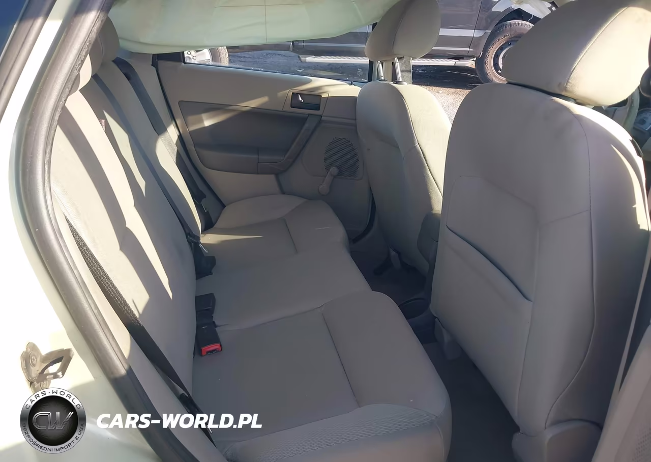 2011 Ford Focus S VIN:1FAHP3EN9BW142289 - 8