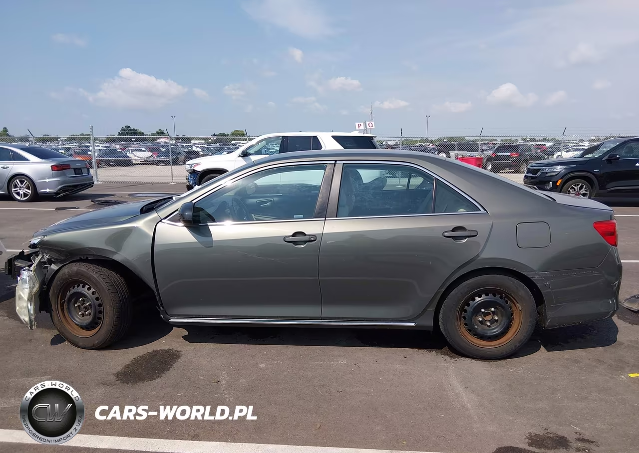 2014 Toyota Camry Le VIN:4T4BF1FK2ER406160 - 15