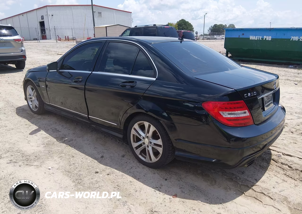 2013 Mercedes-Benz C 250 Sport VIN:WDDGF4HB8DA831231 - 3