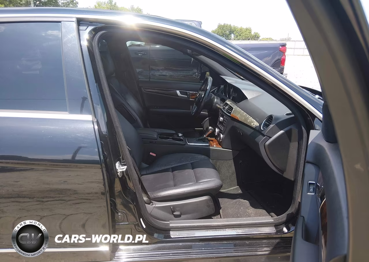 2013 Mercedes-Benz C 250 Sport VIN:WDDGF4HB8DA831231 - 5