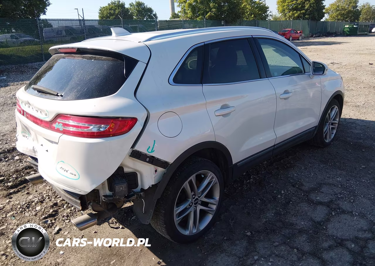 2018 Lincoln Mkc Reserve VIN:5LMCJ3D92JUL31718 - 4