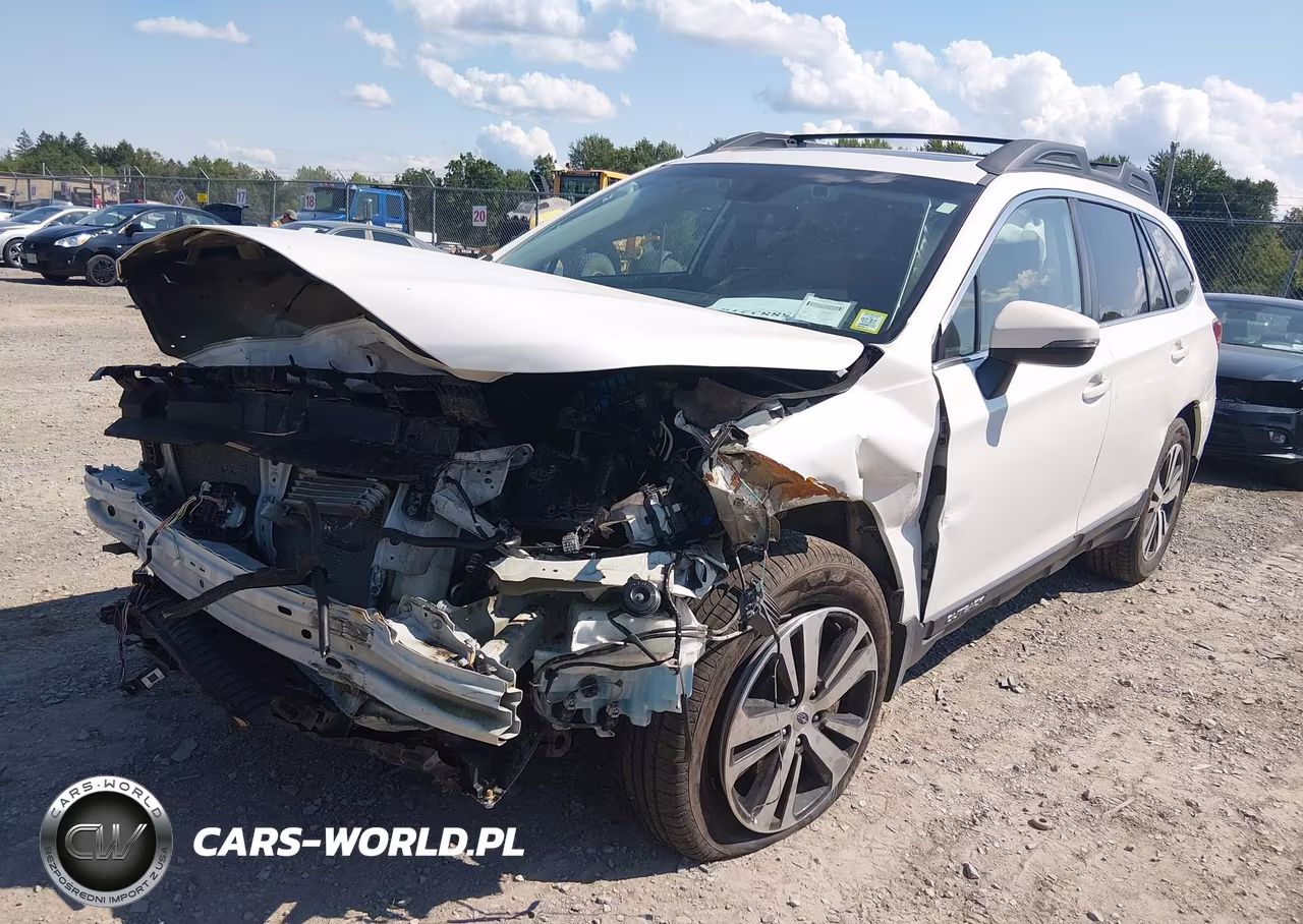 2018 Subaru Outback 3.6R Limited VIN:4S4BSENCXJ3218400 - 2