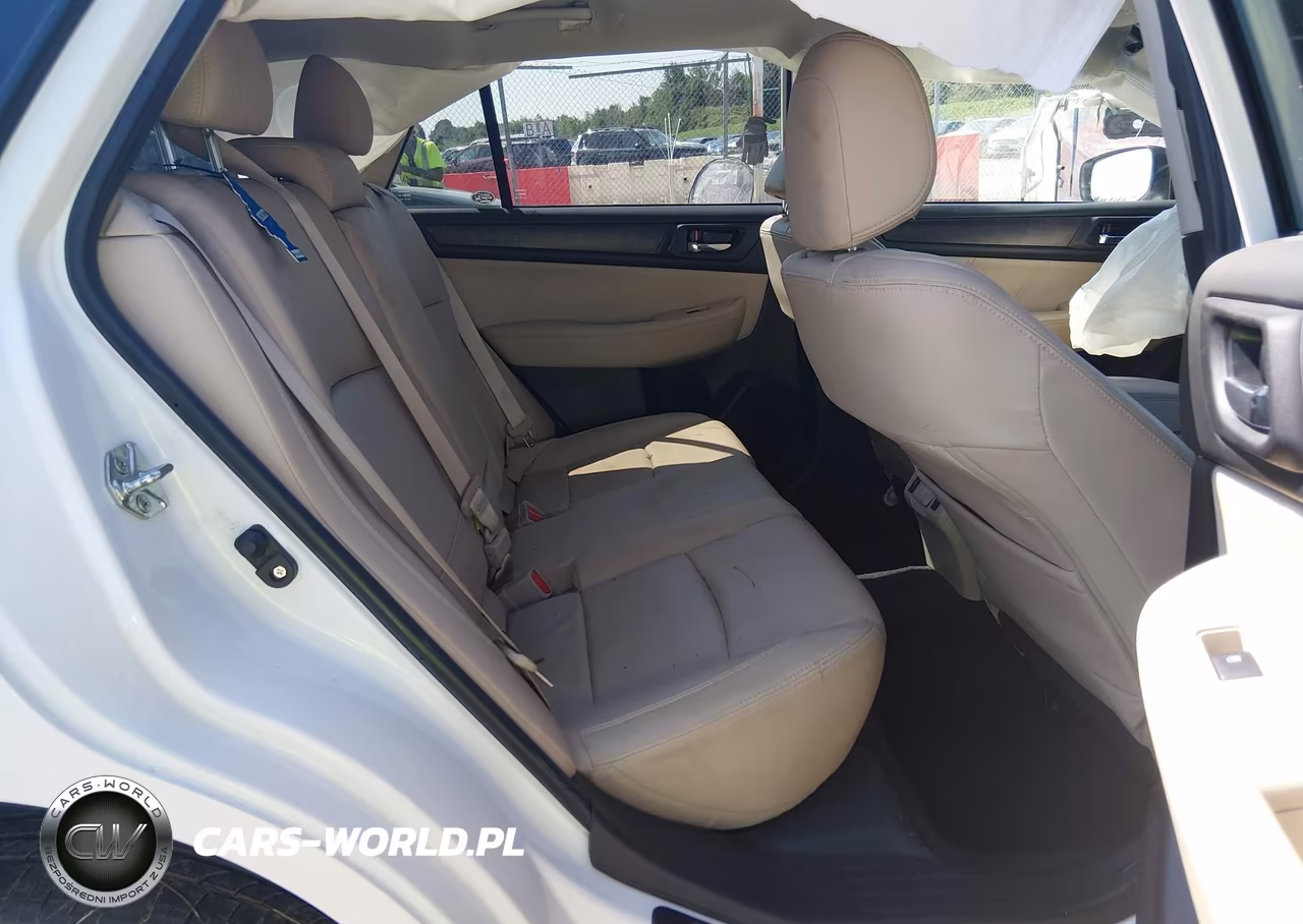 2018 Subaru Outback 3.6R Limited VIN:4S4BSENCXJ3218400 - 8