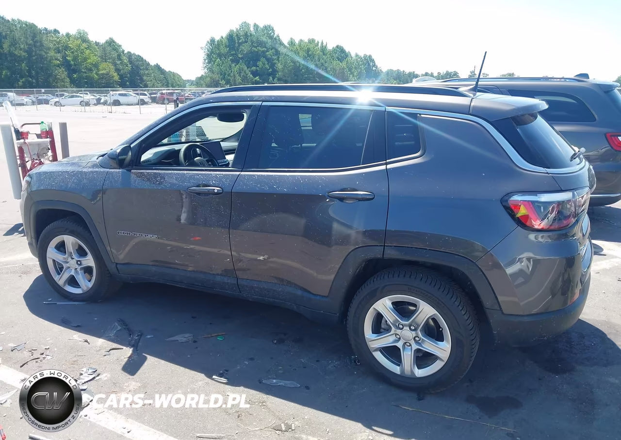 2023 Jeep Compass Latitude 4X4 VIN:3C4NJDBN0PT537614 - 14