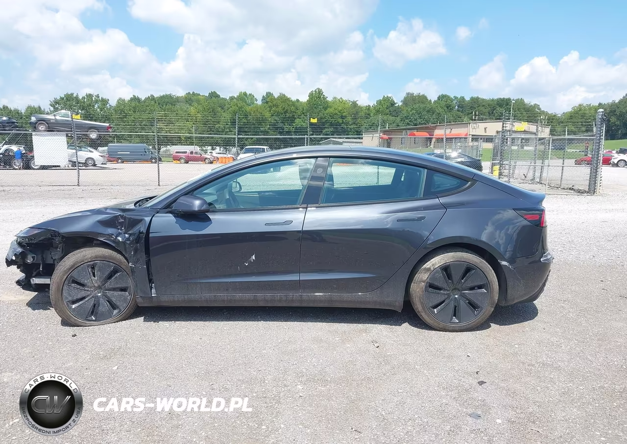 2026 Tesla Model 3 VIN:5YJ3E1EA7TF117201 - 14